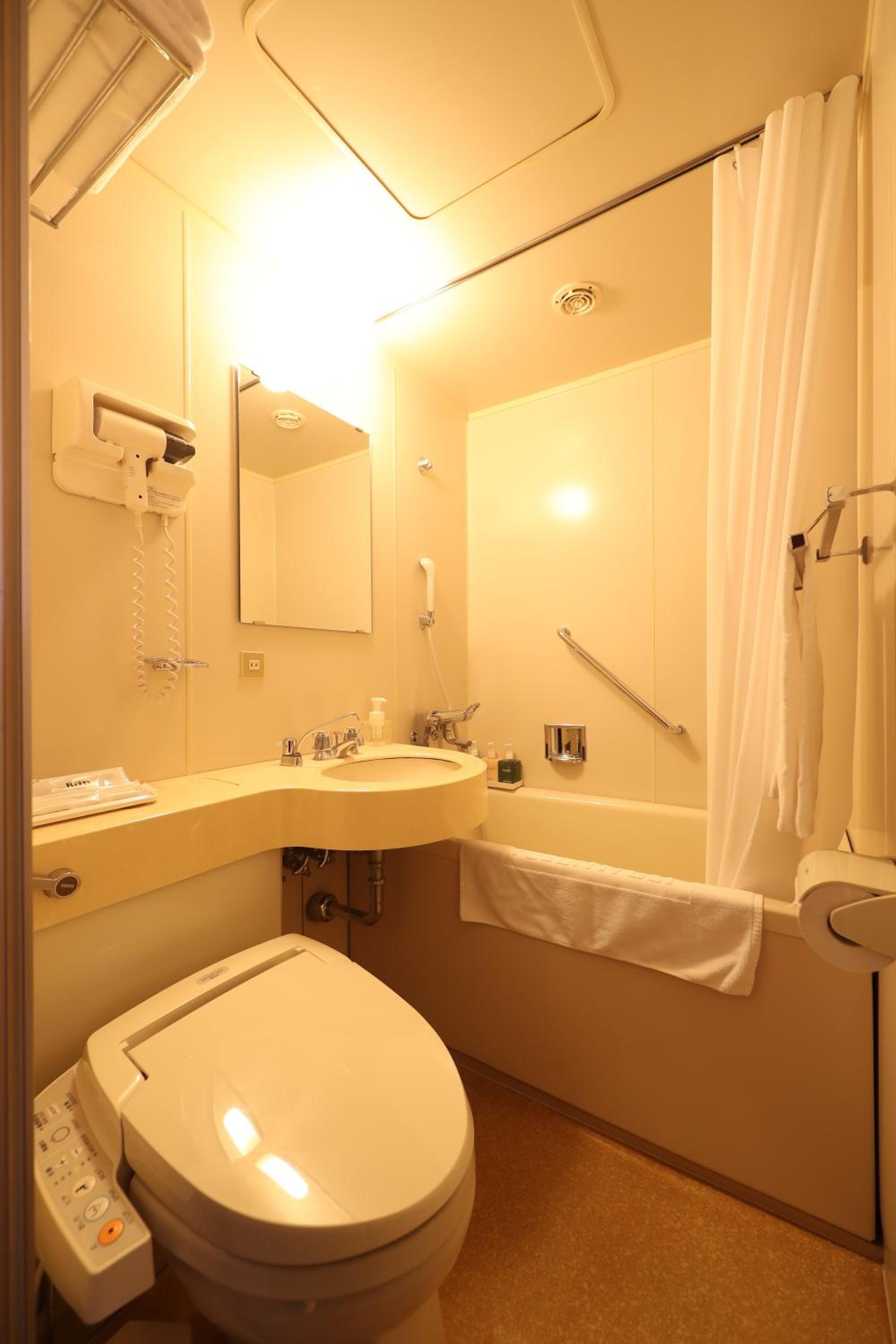 Standard Twin Room - Photo 6