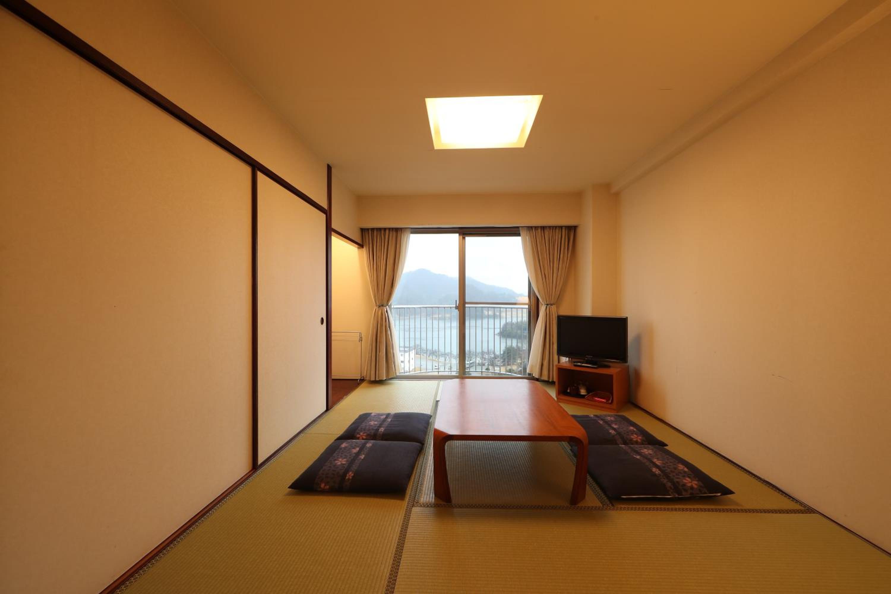 Standard Room with Tatami Area - Non-Smoking - Photo 11
