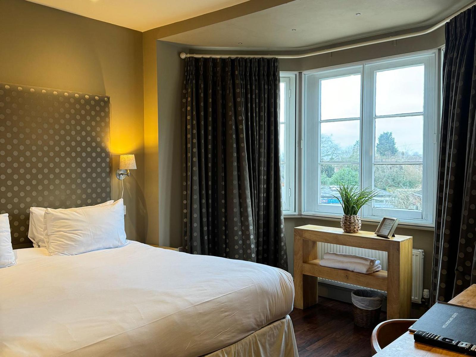 Deluxe Double Room with Shower