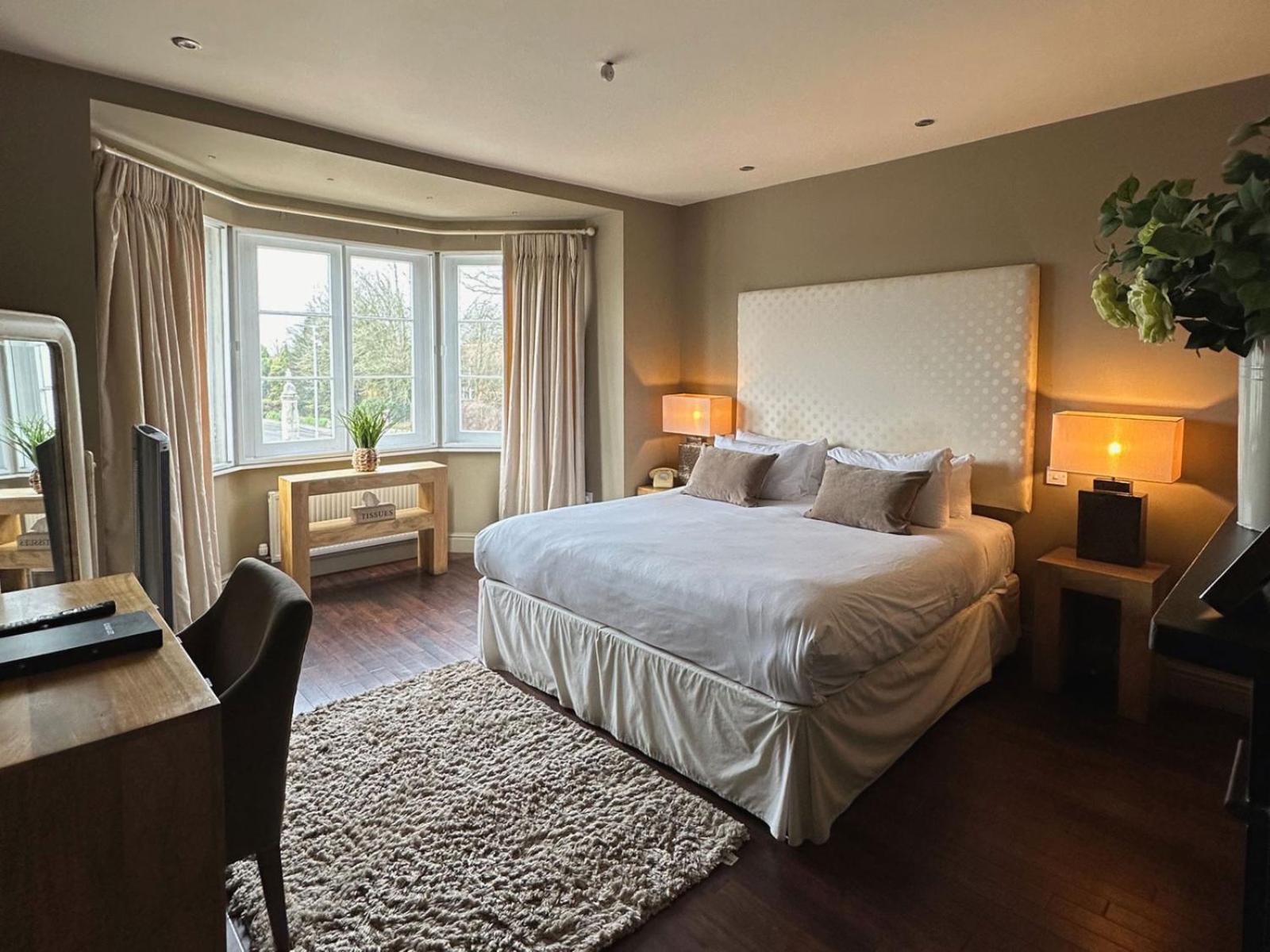 Superior King Room