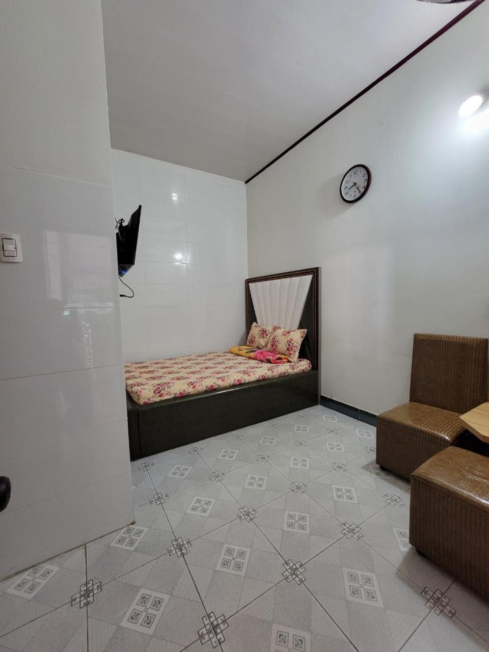 Double Room - Photo 9