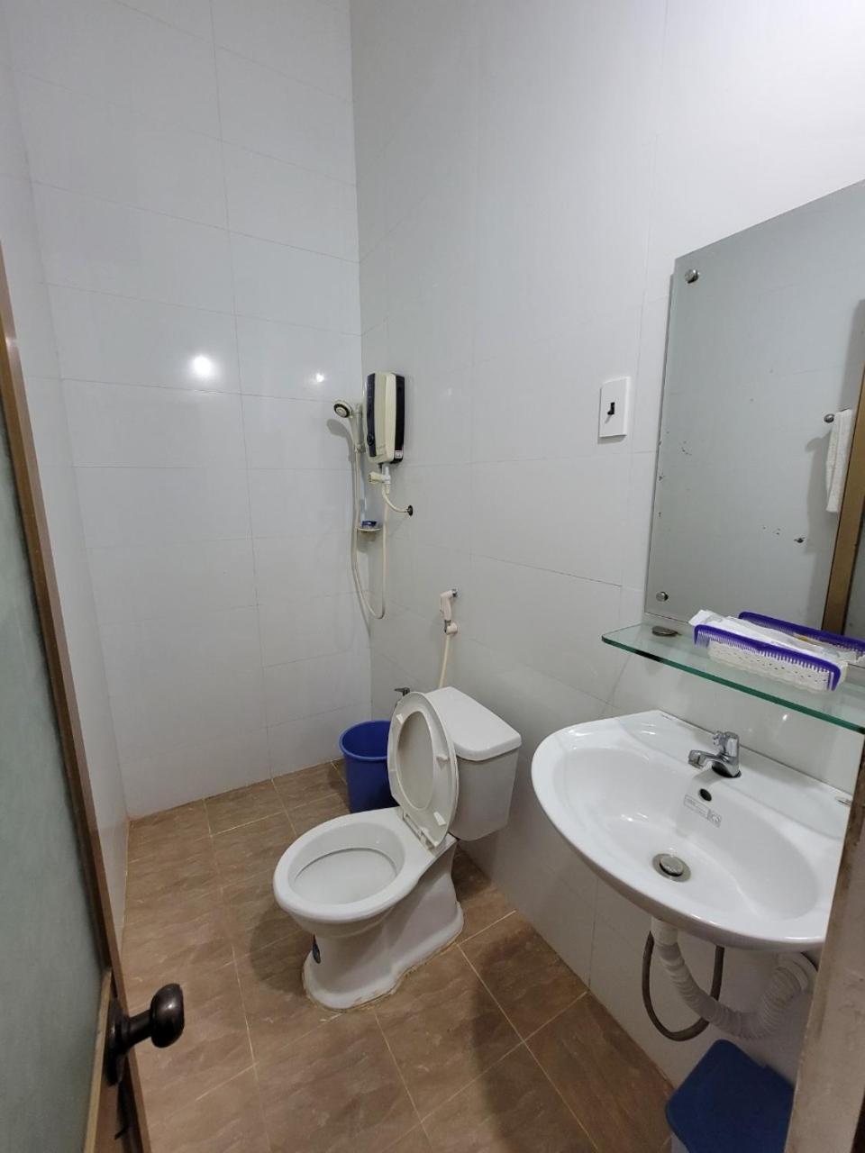 Double Room - Photo 4