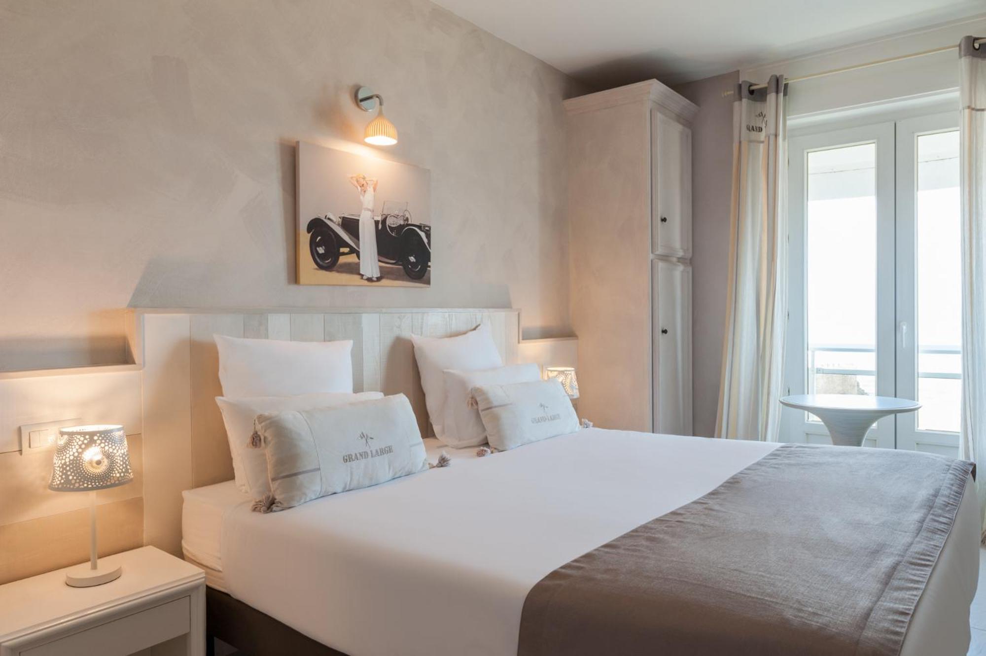Double Room with Sea View - Photo 1
