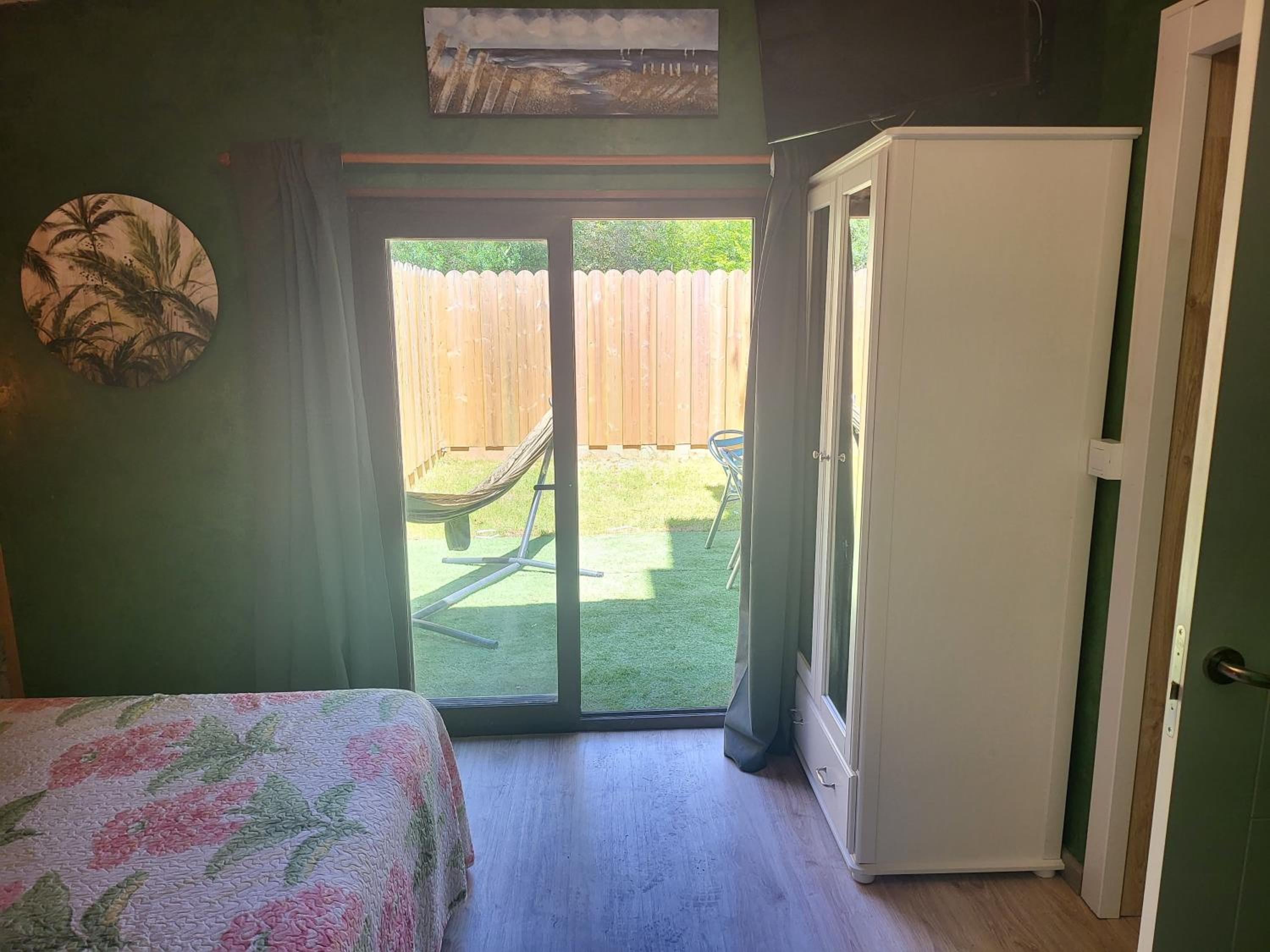 Family Room with Terrace photo 3