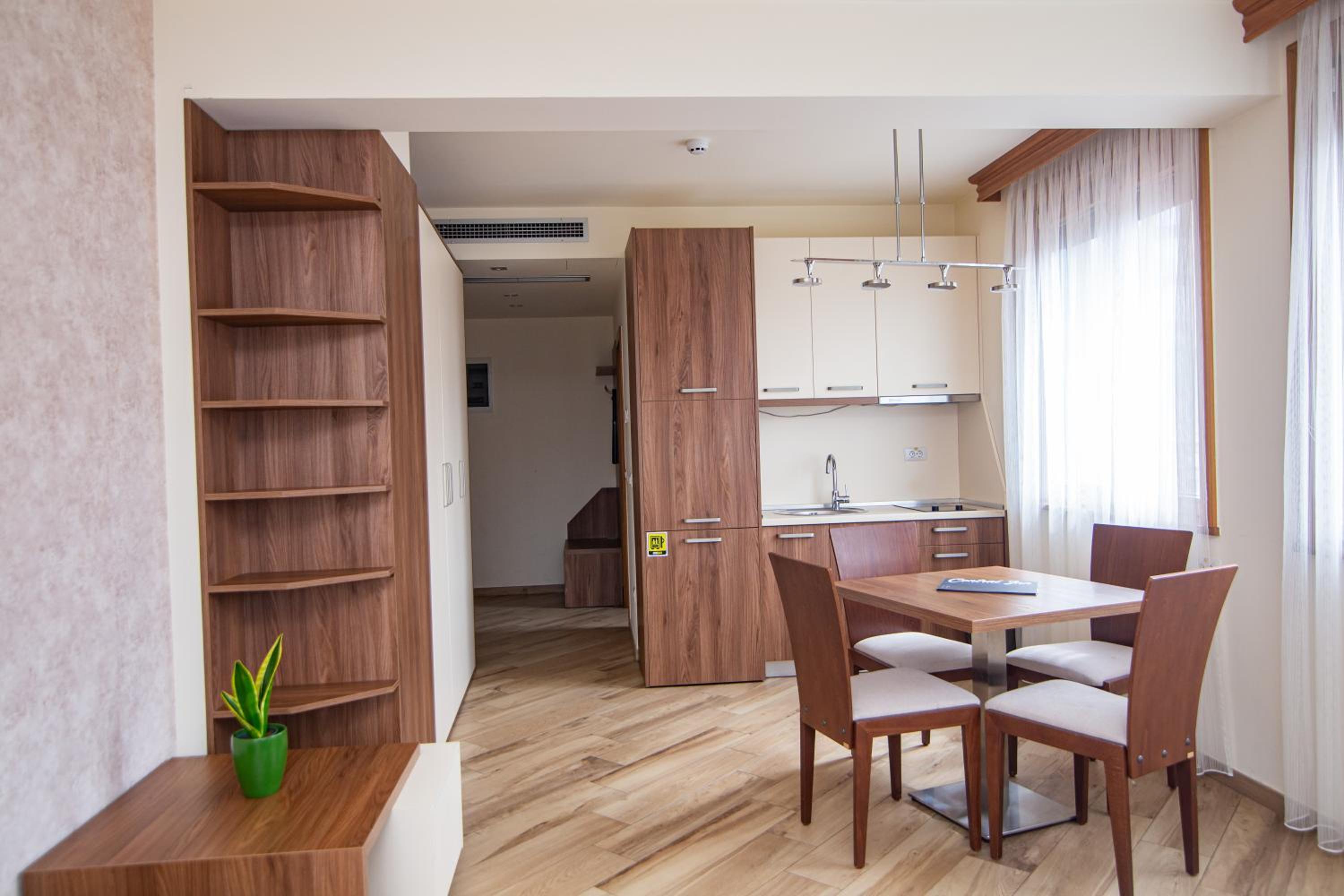 Apartment - Photo 2