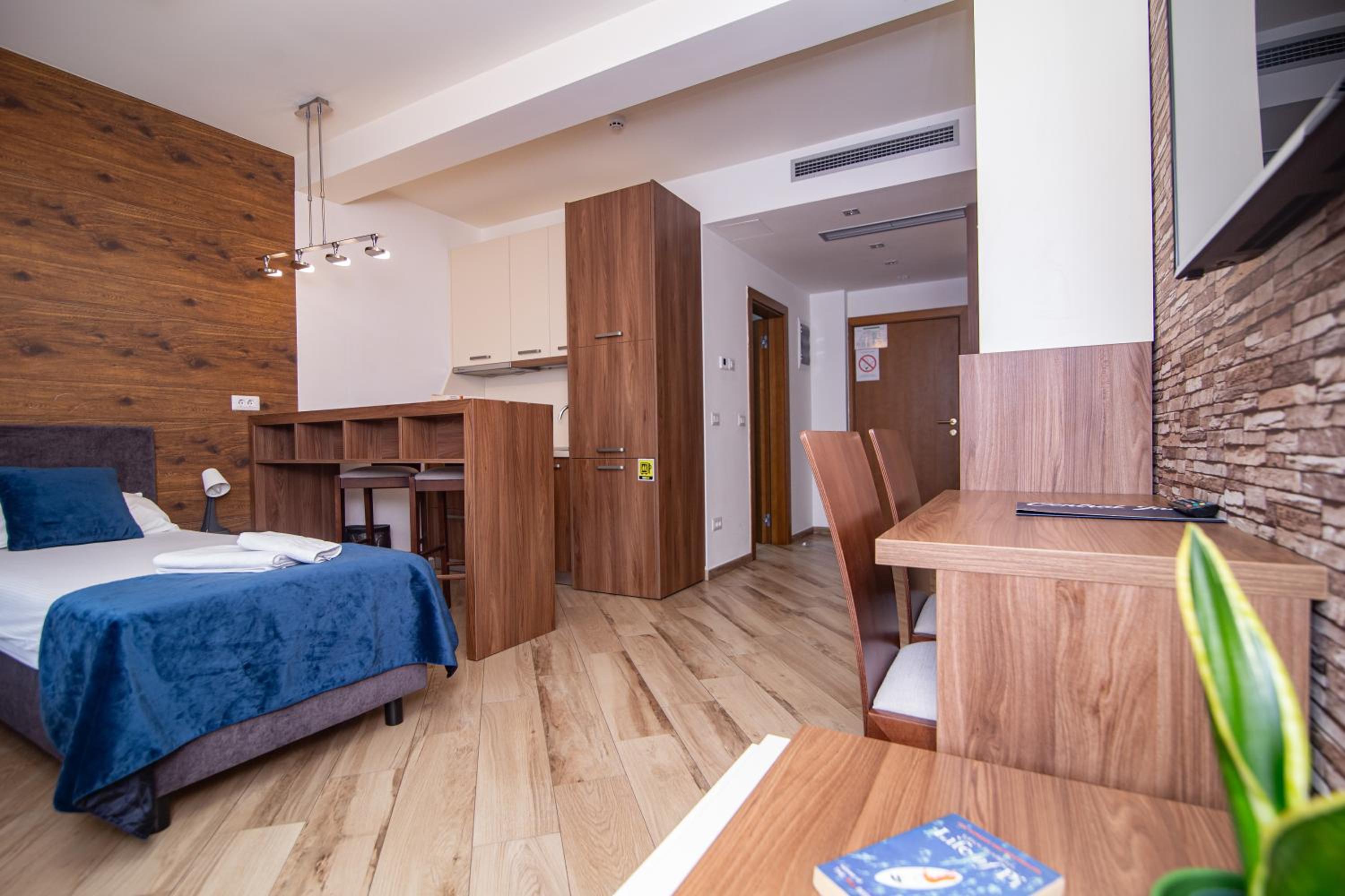 Apartment - Photo 15
