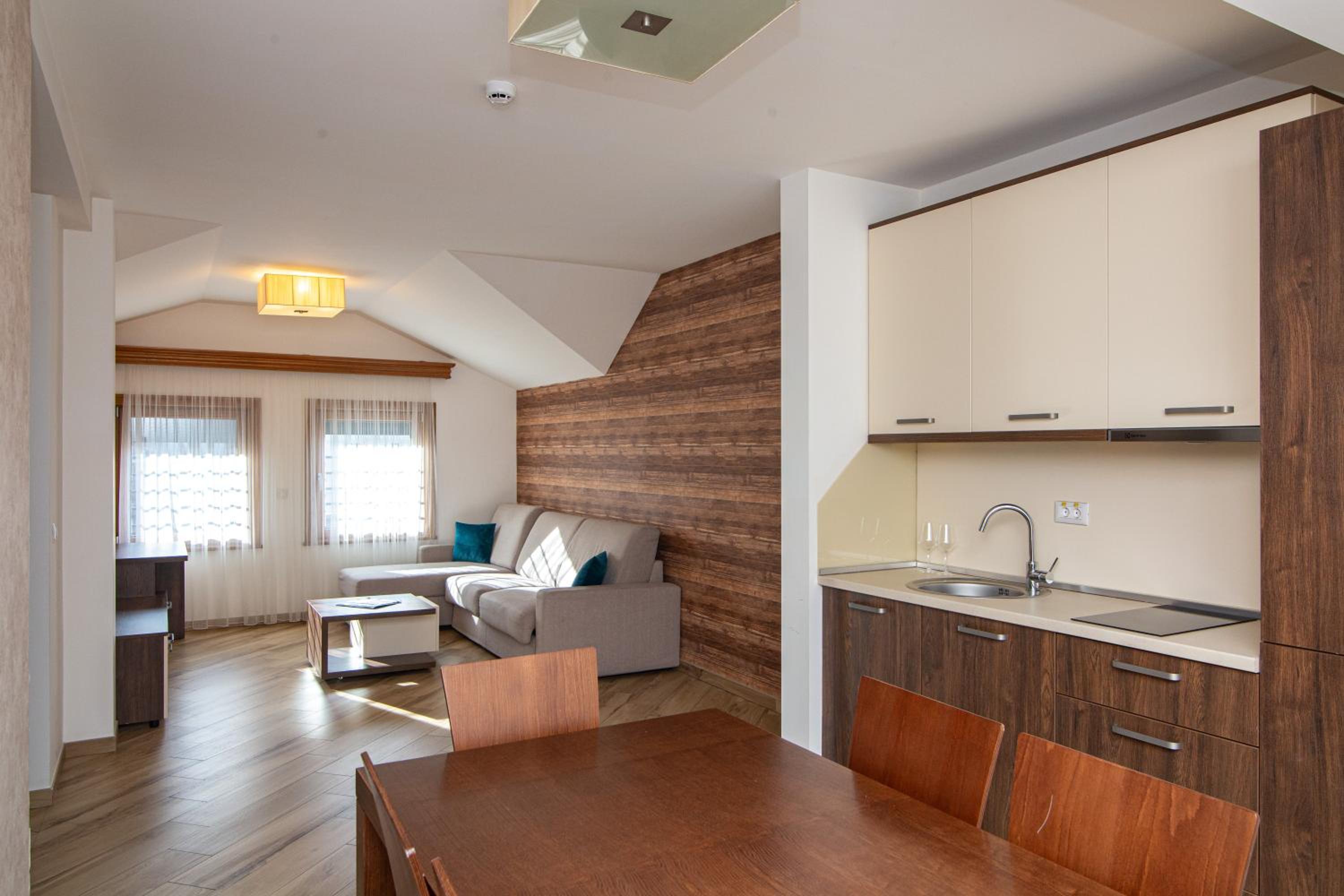 Two-Bedroom Apartment - Photo 9