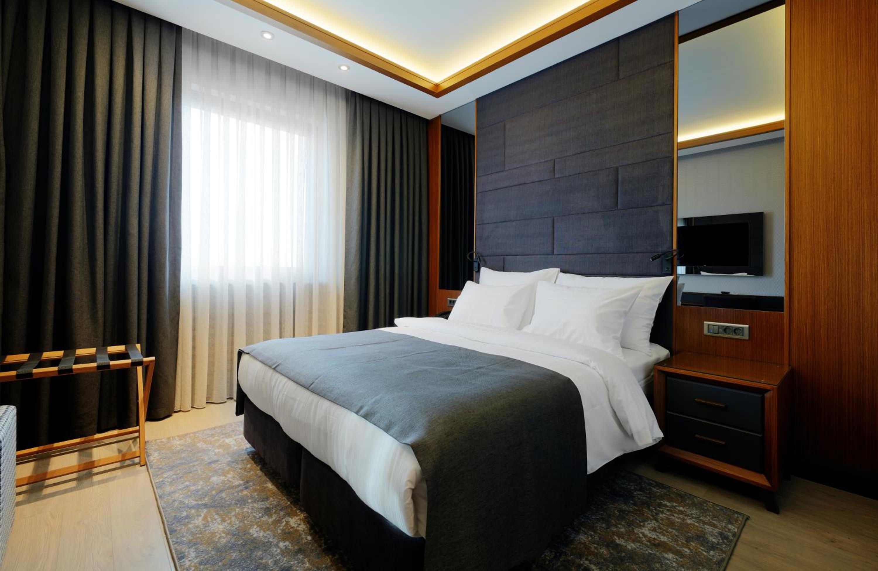 Superior Room with Square View - Photo 2