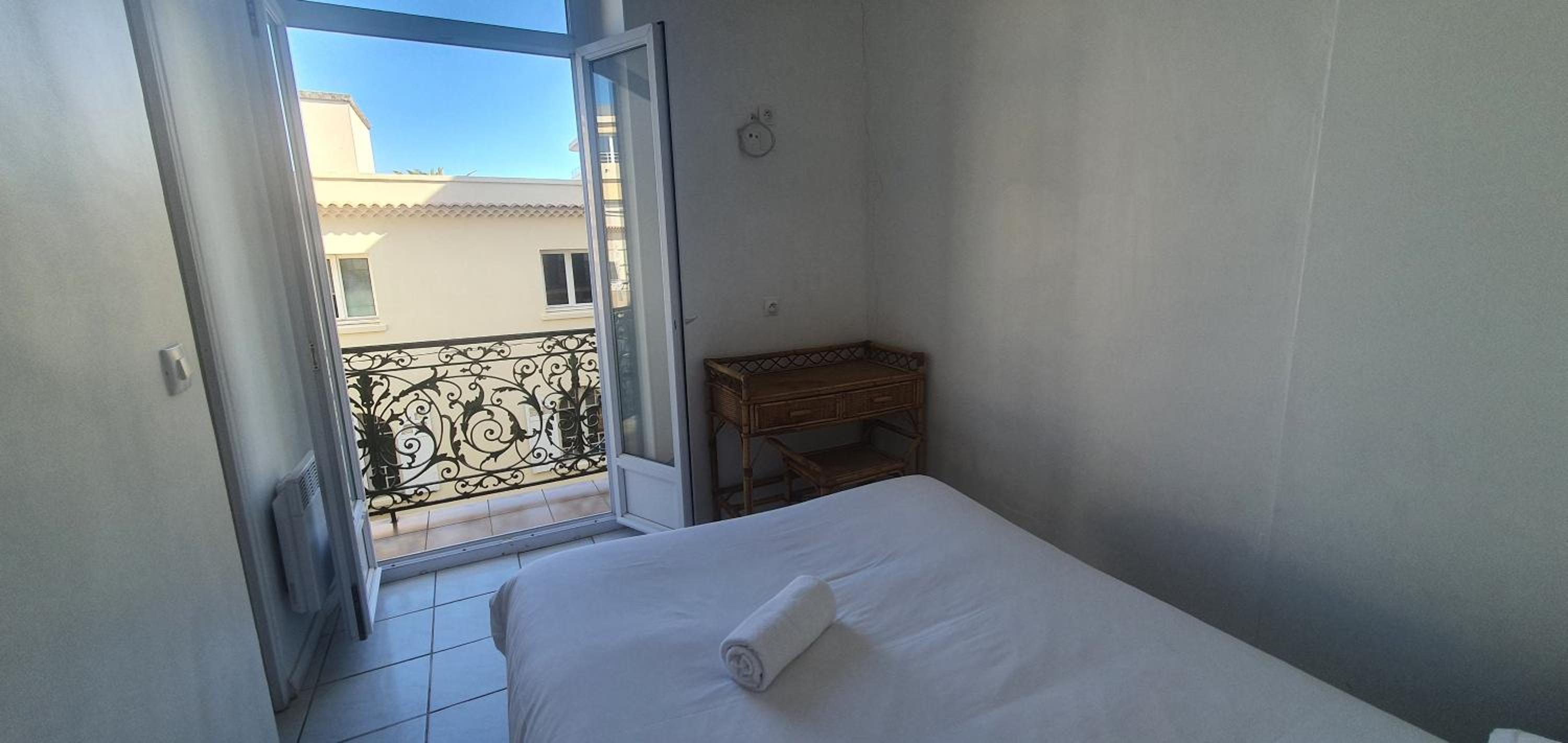 Two-Bedroom Suite with Balcony photo 3