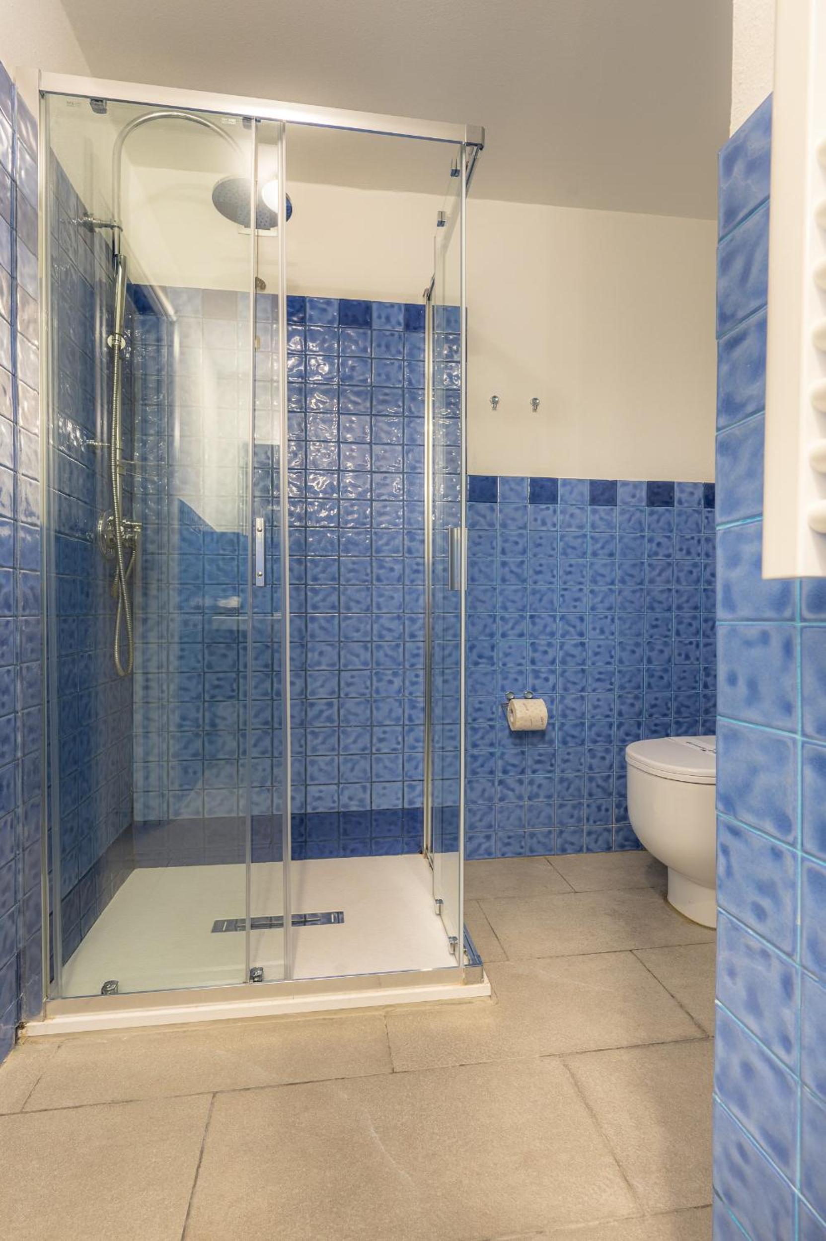 Double or Twin Room - Photo 14