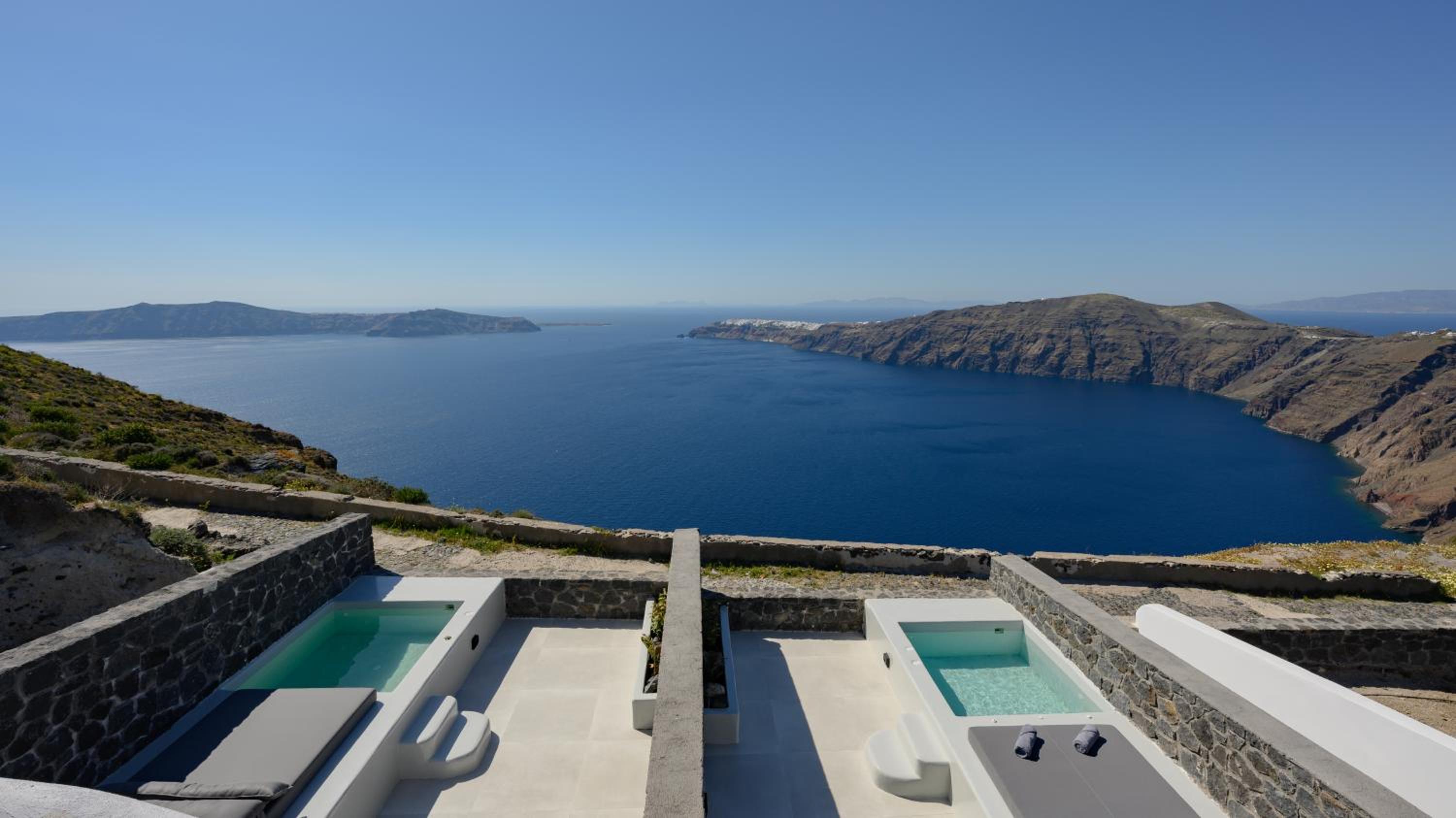 Dome Suite with Heated Plunge Pool - Photo 9