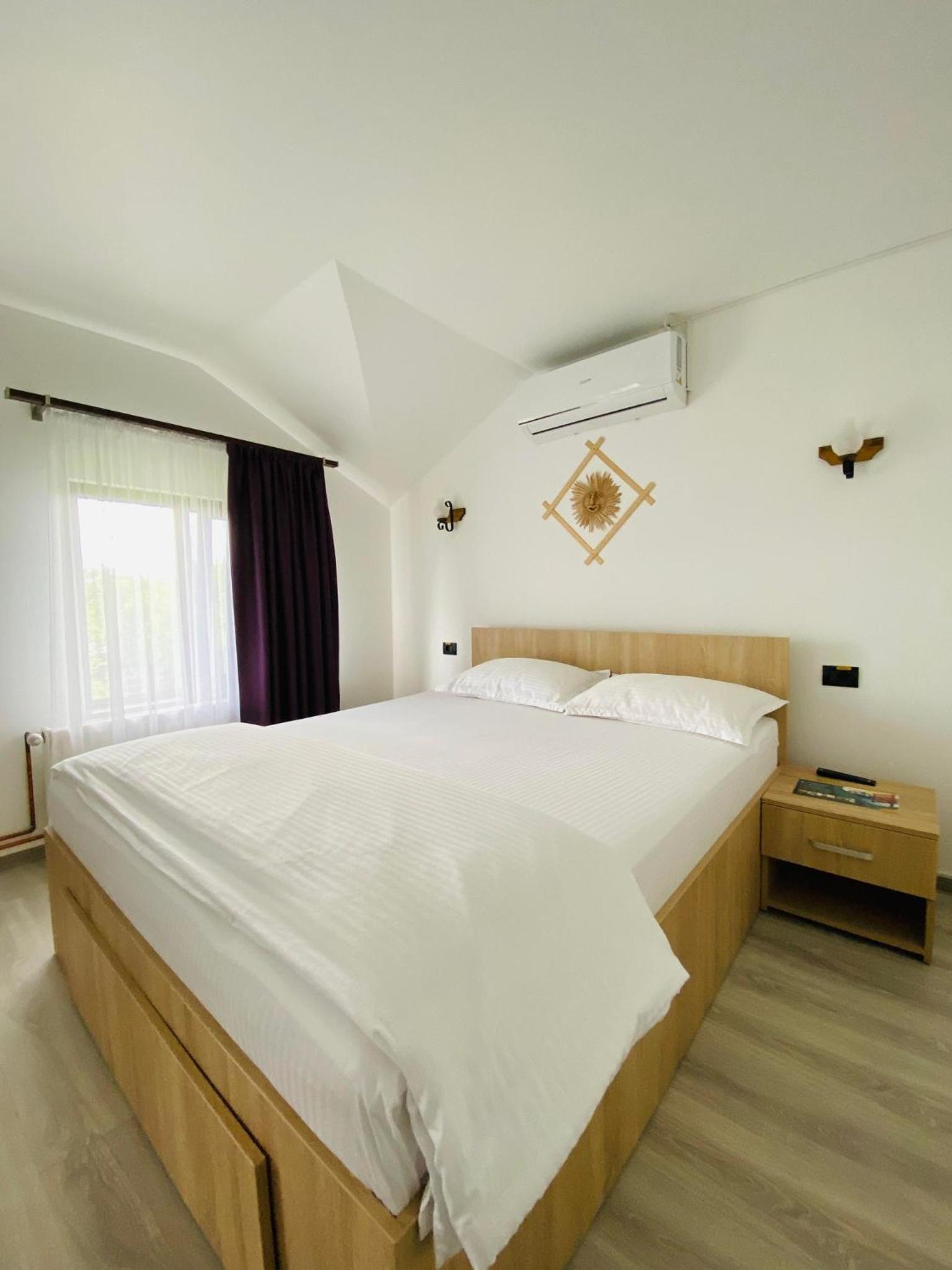Double Room with Garden View - Photo 6