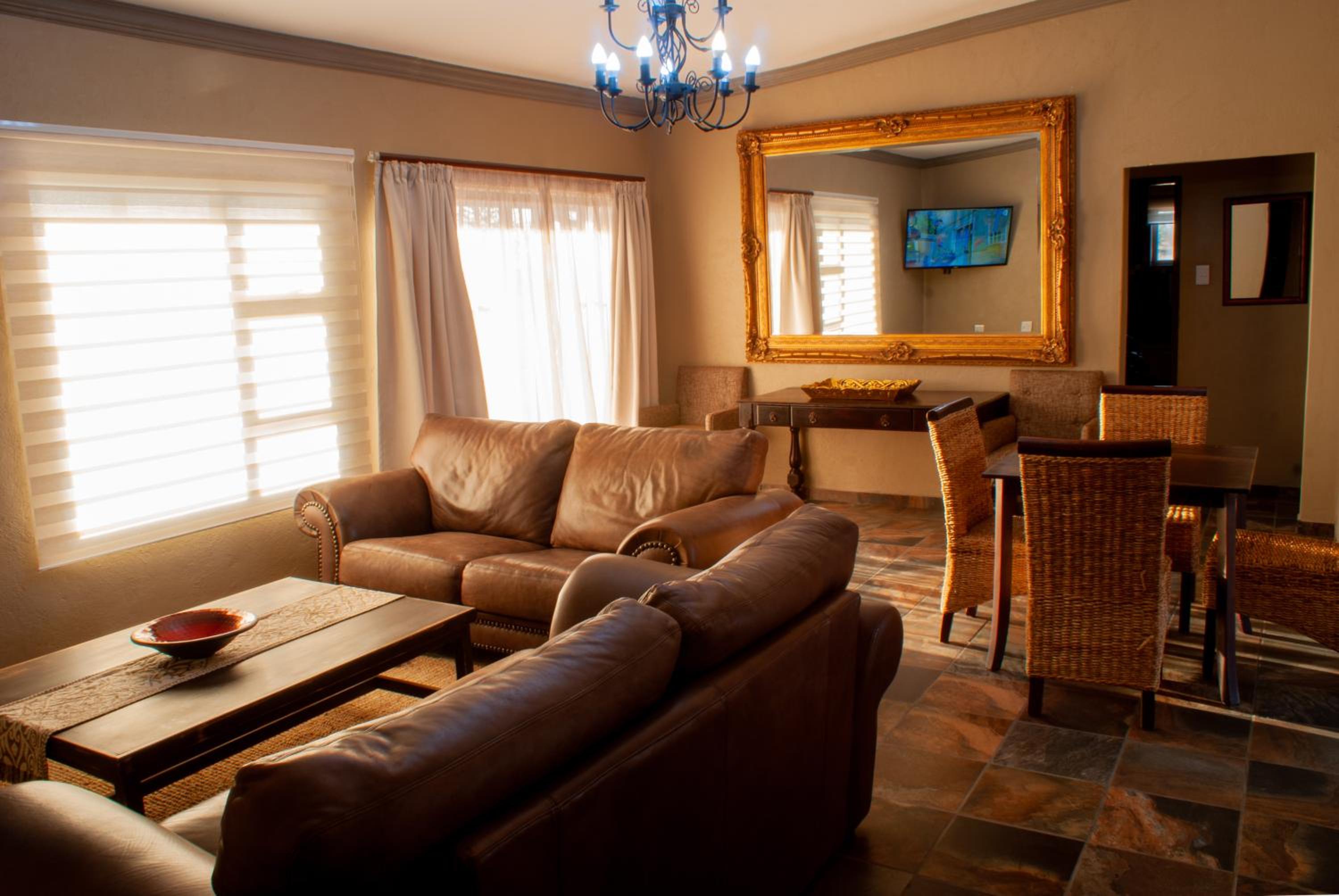 Four-Bedroom House photo 1