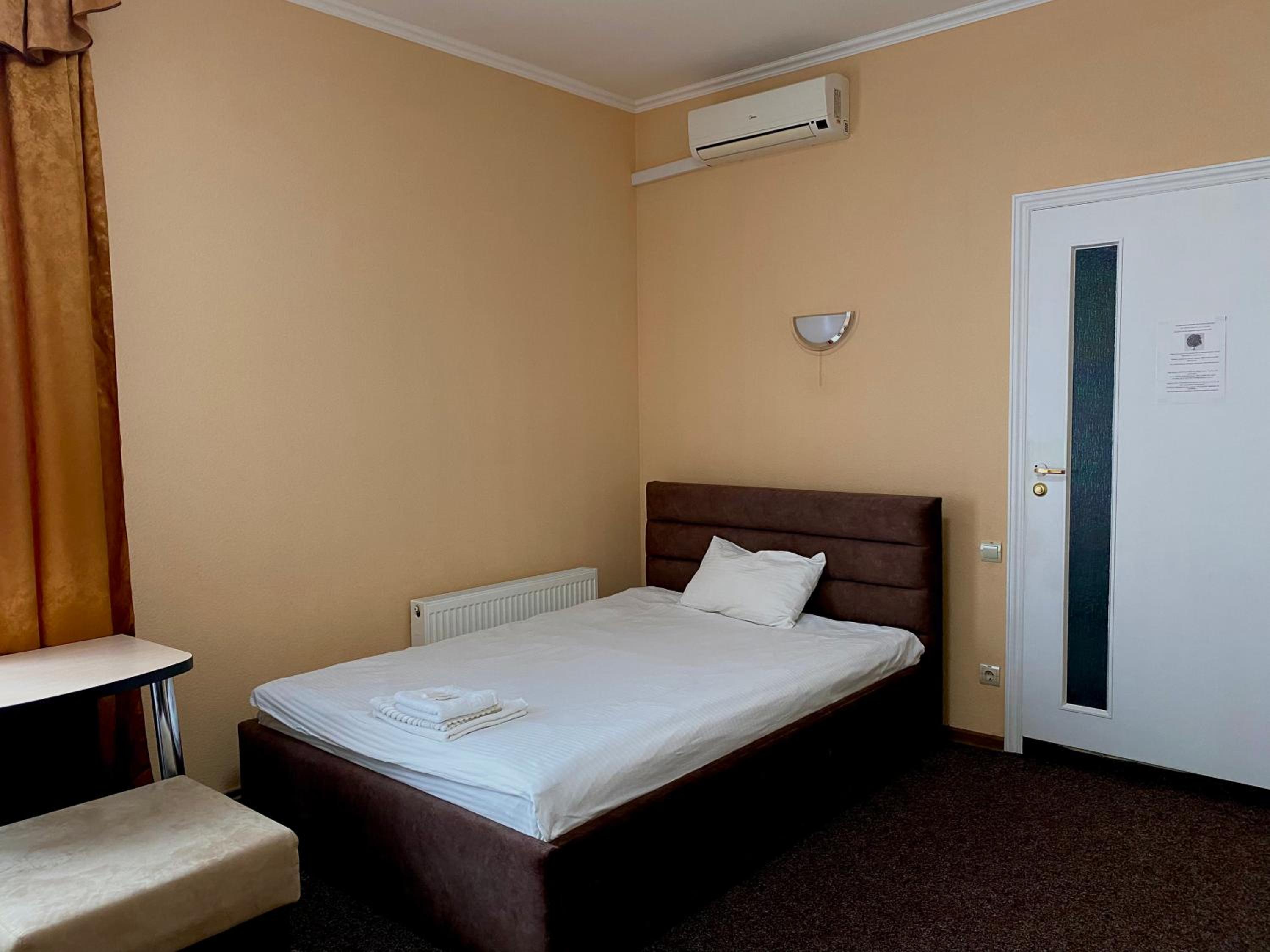 Superior Double Room with Two Double Beds photo 2