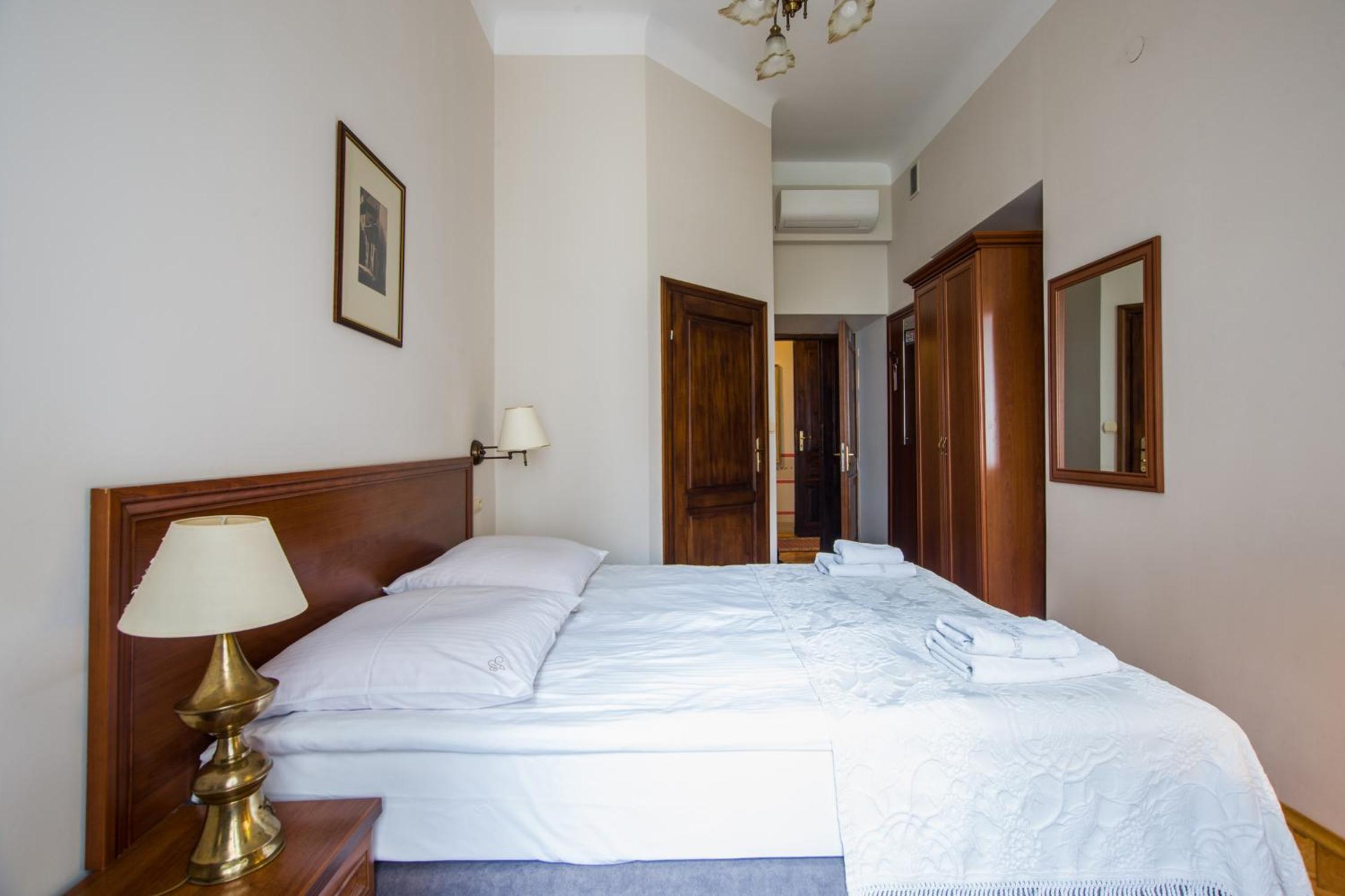 Economy Double Room photo 1