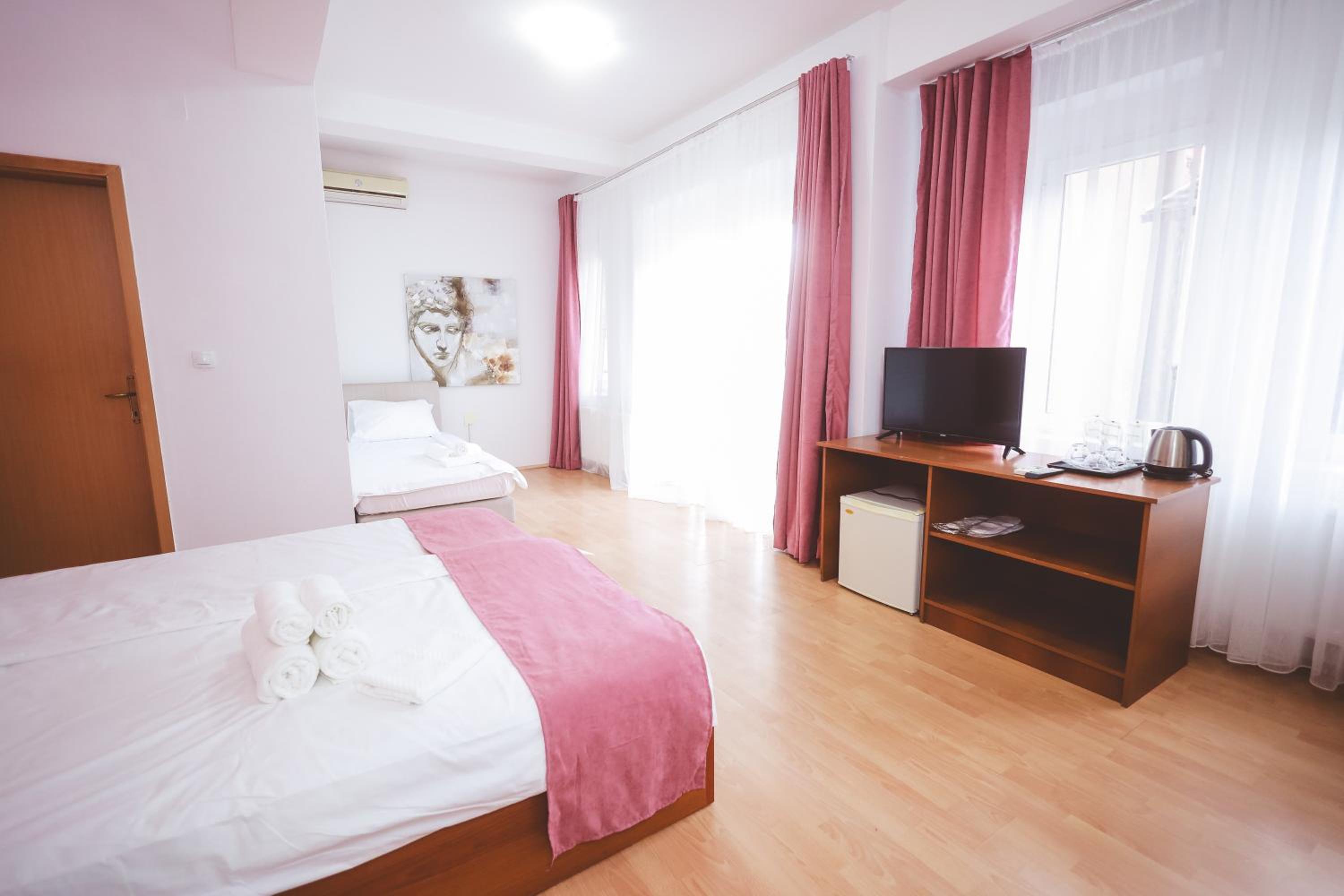 Triple Room with Balcony photo 2