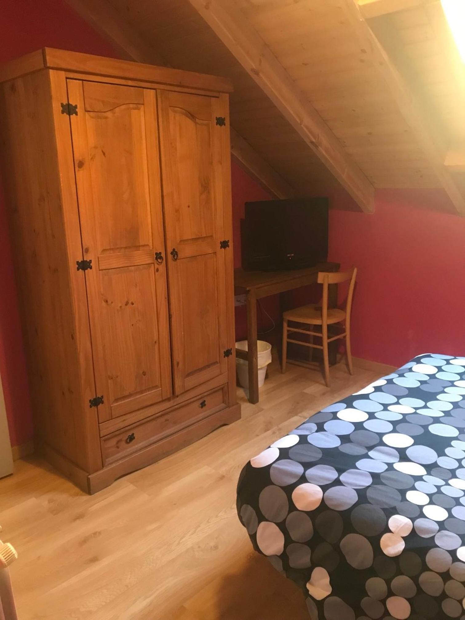 Double Room with Private Bathroom photo 3