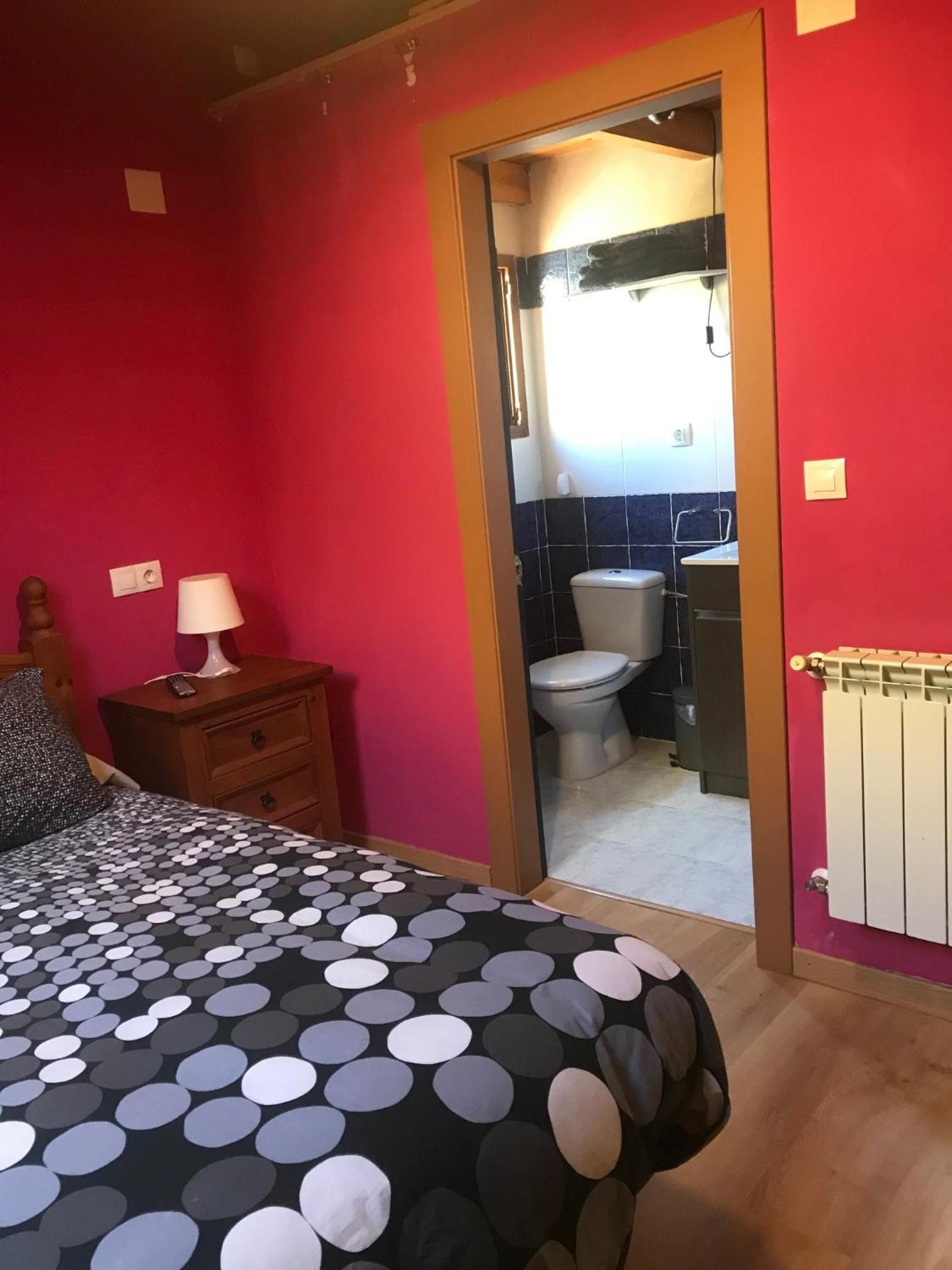 Double Room with Private Bathroom photo 2