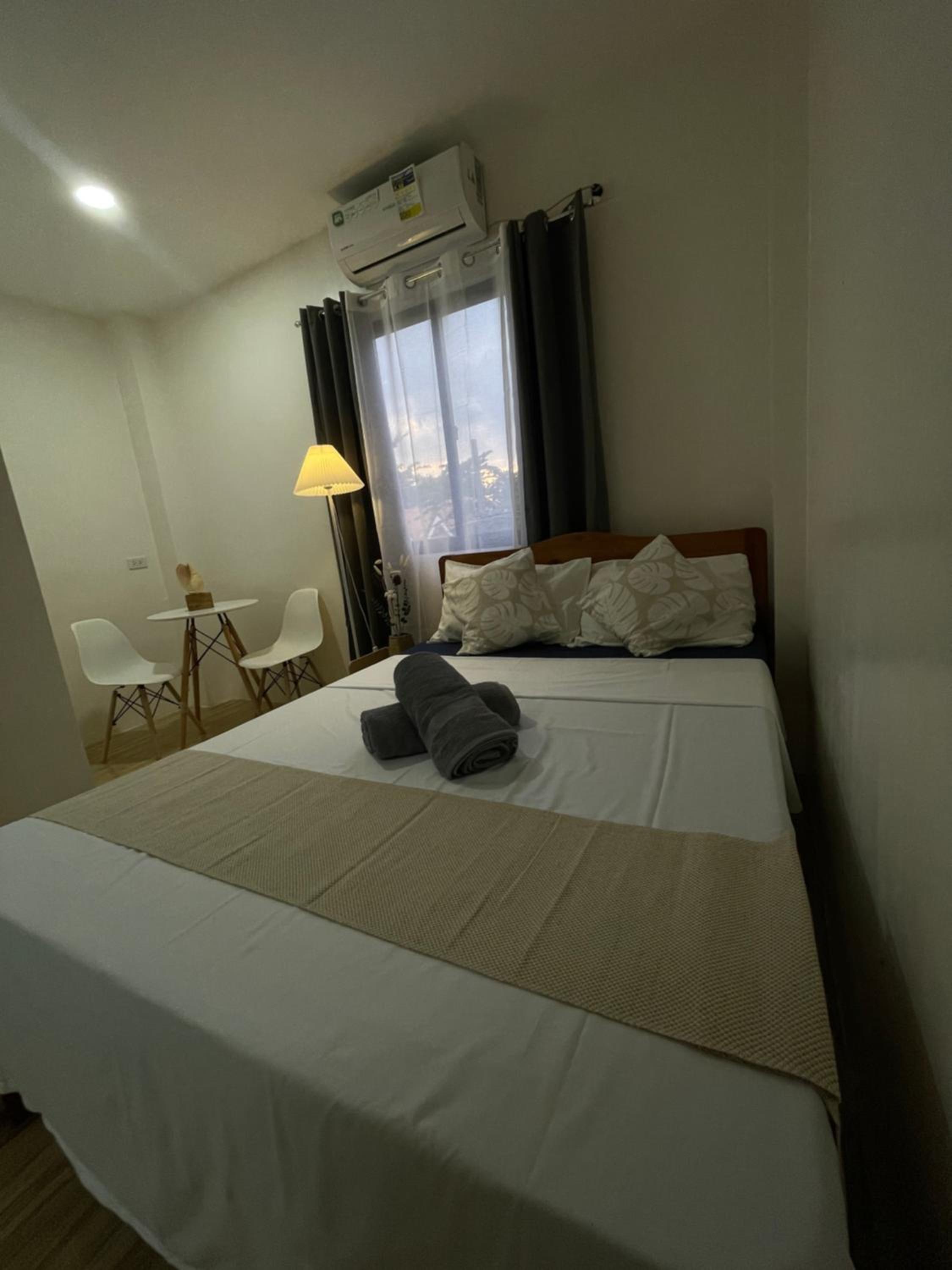 Studio Apartment photo 1