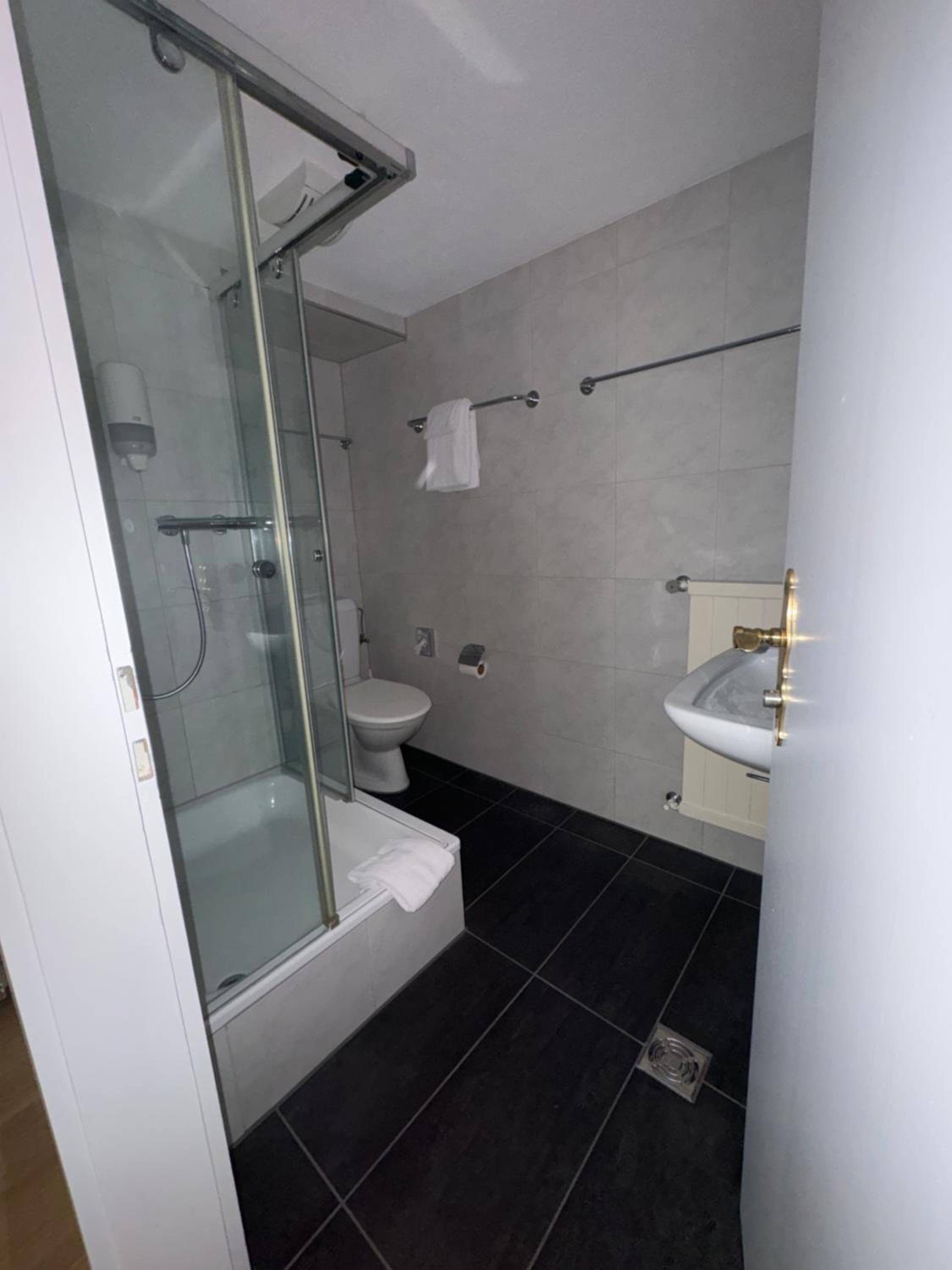 Double Room - Photo 3