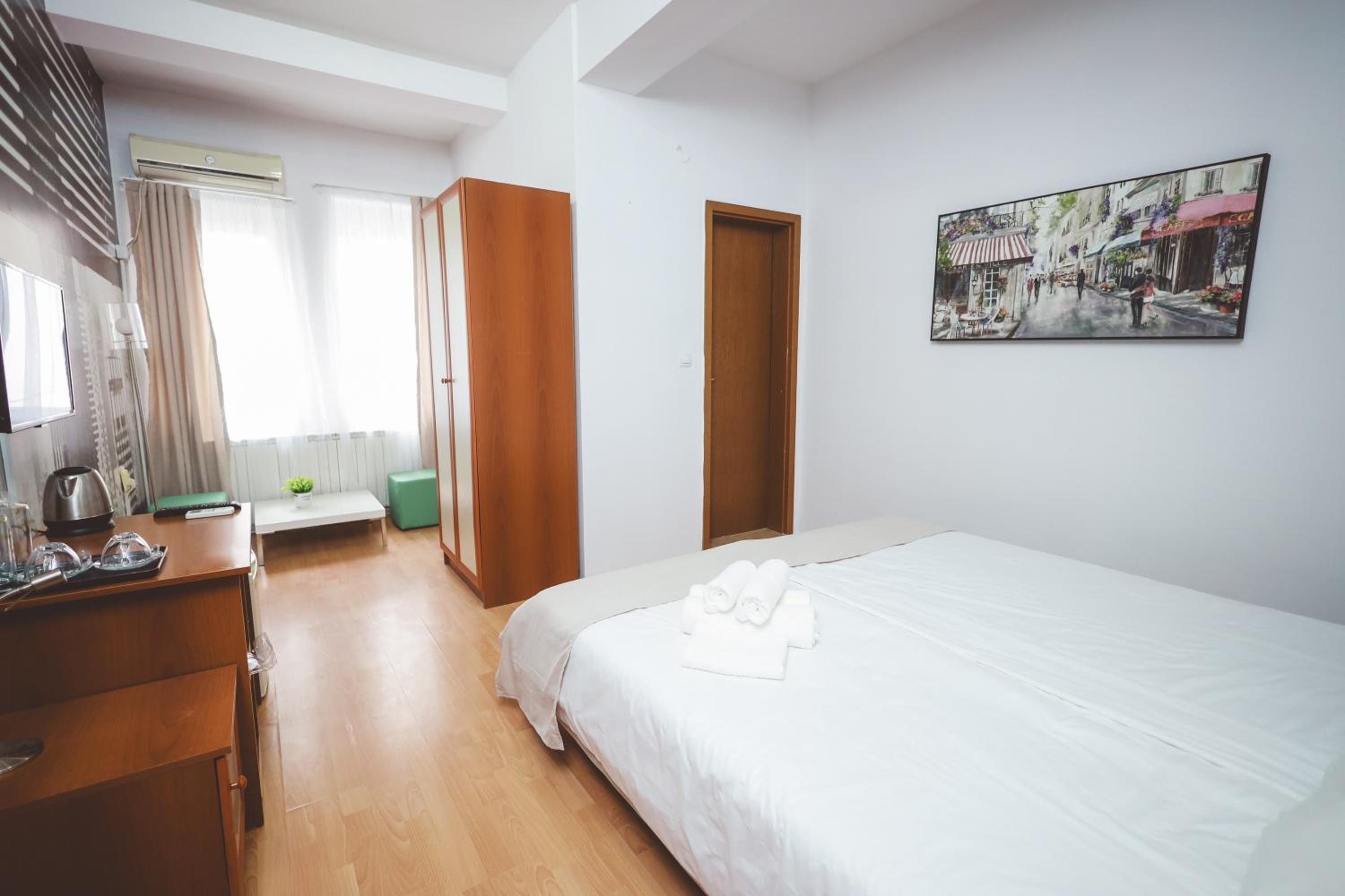 Standard Double Room photo 2