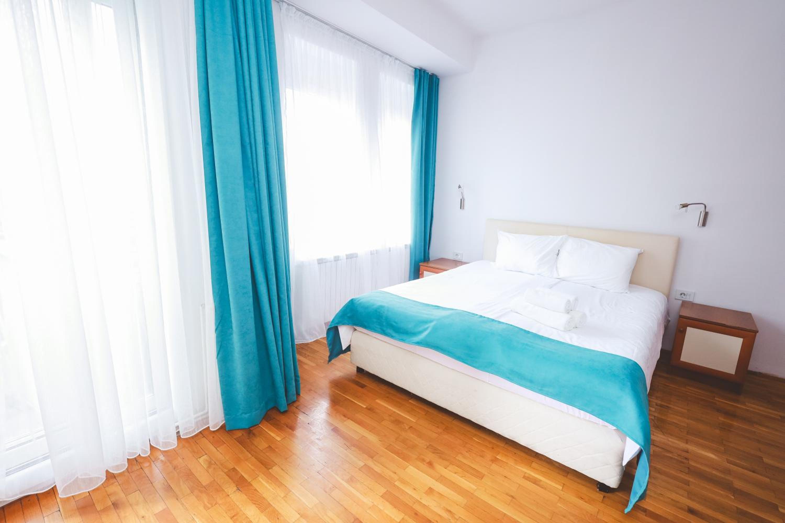 Double Room with Lake View photo 3