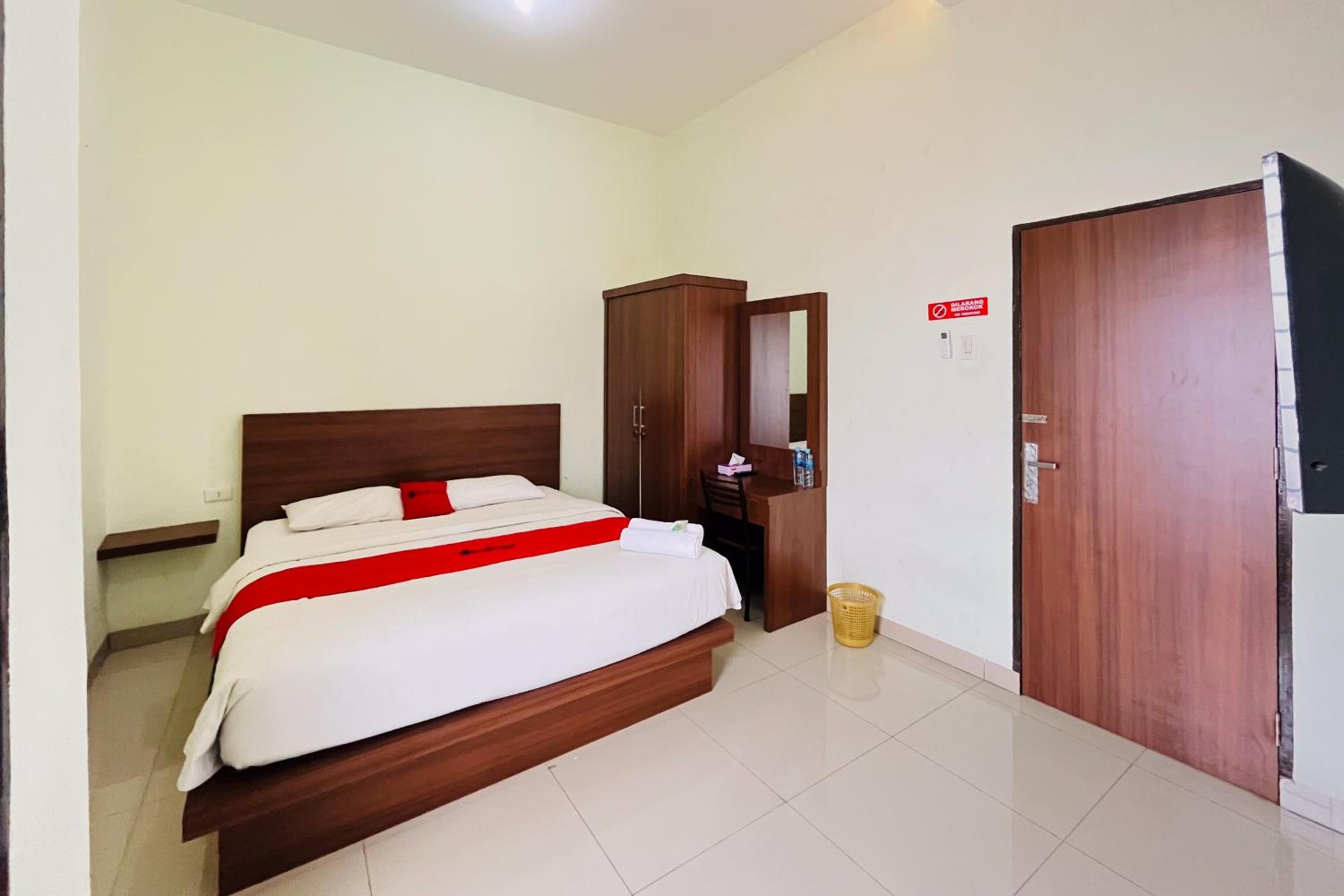 Deluxe Double Room - Photo 7