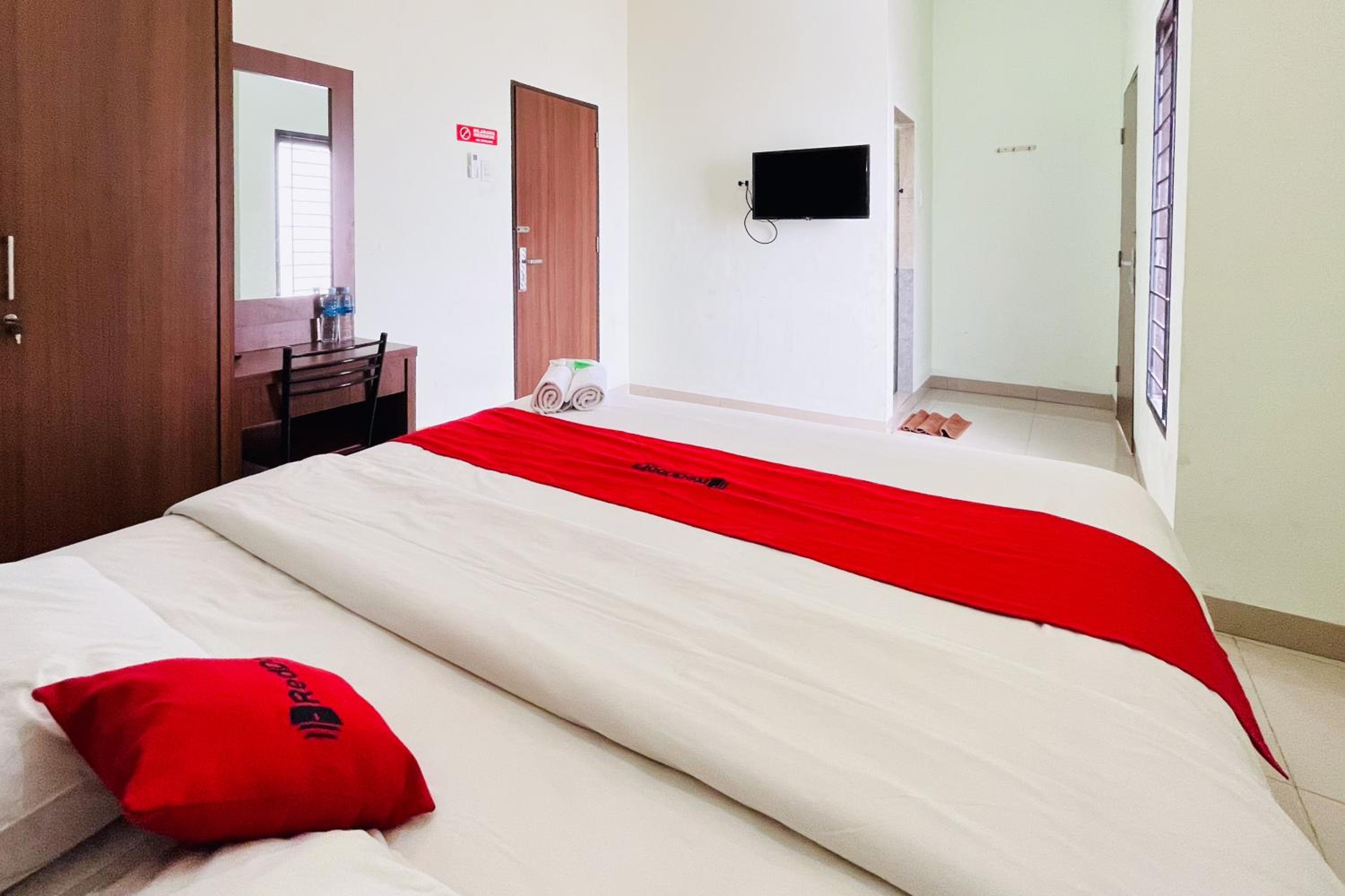 Deluxe Double Room - Photo 5