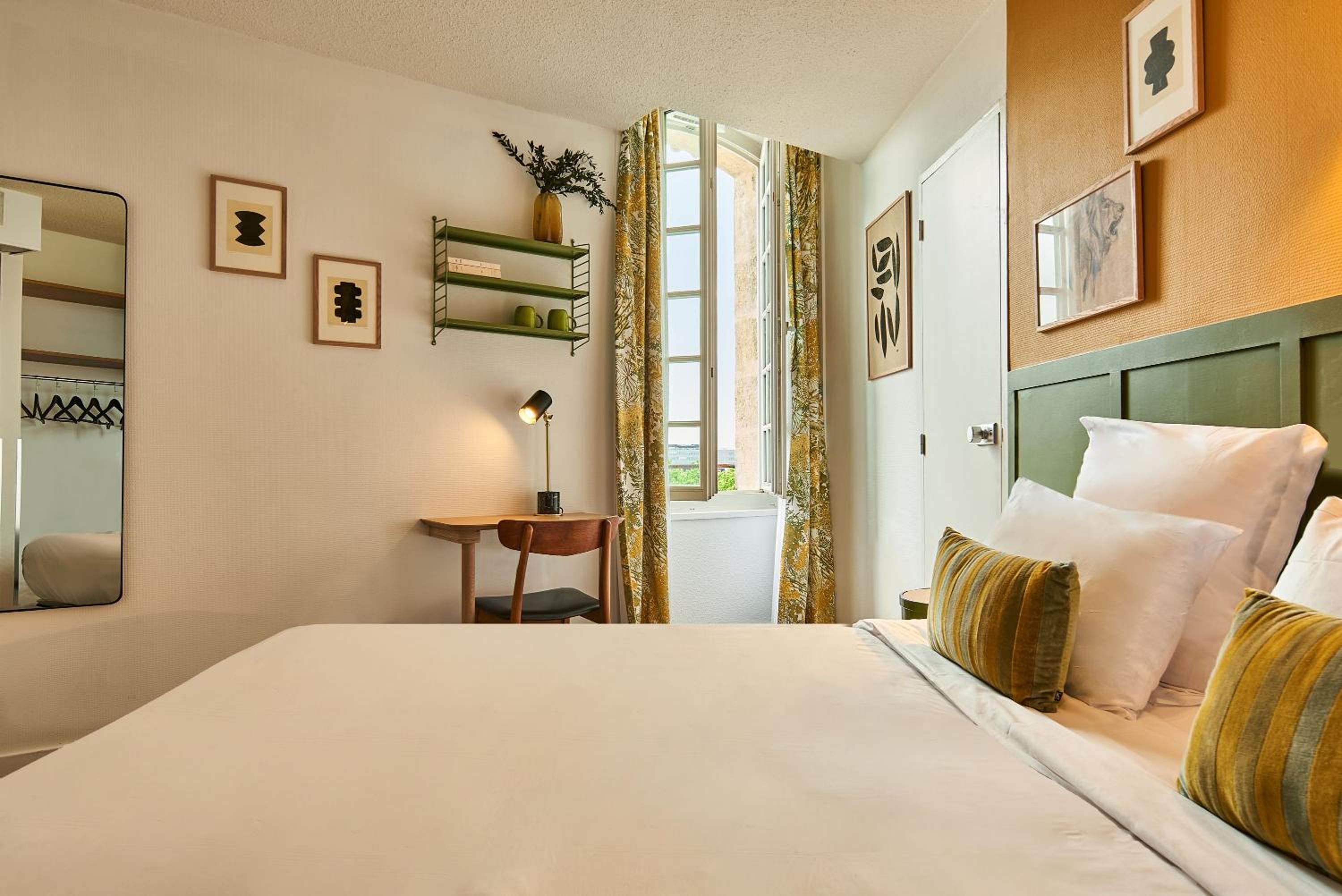 Double Room - Photo 5
