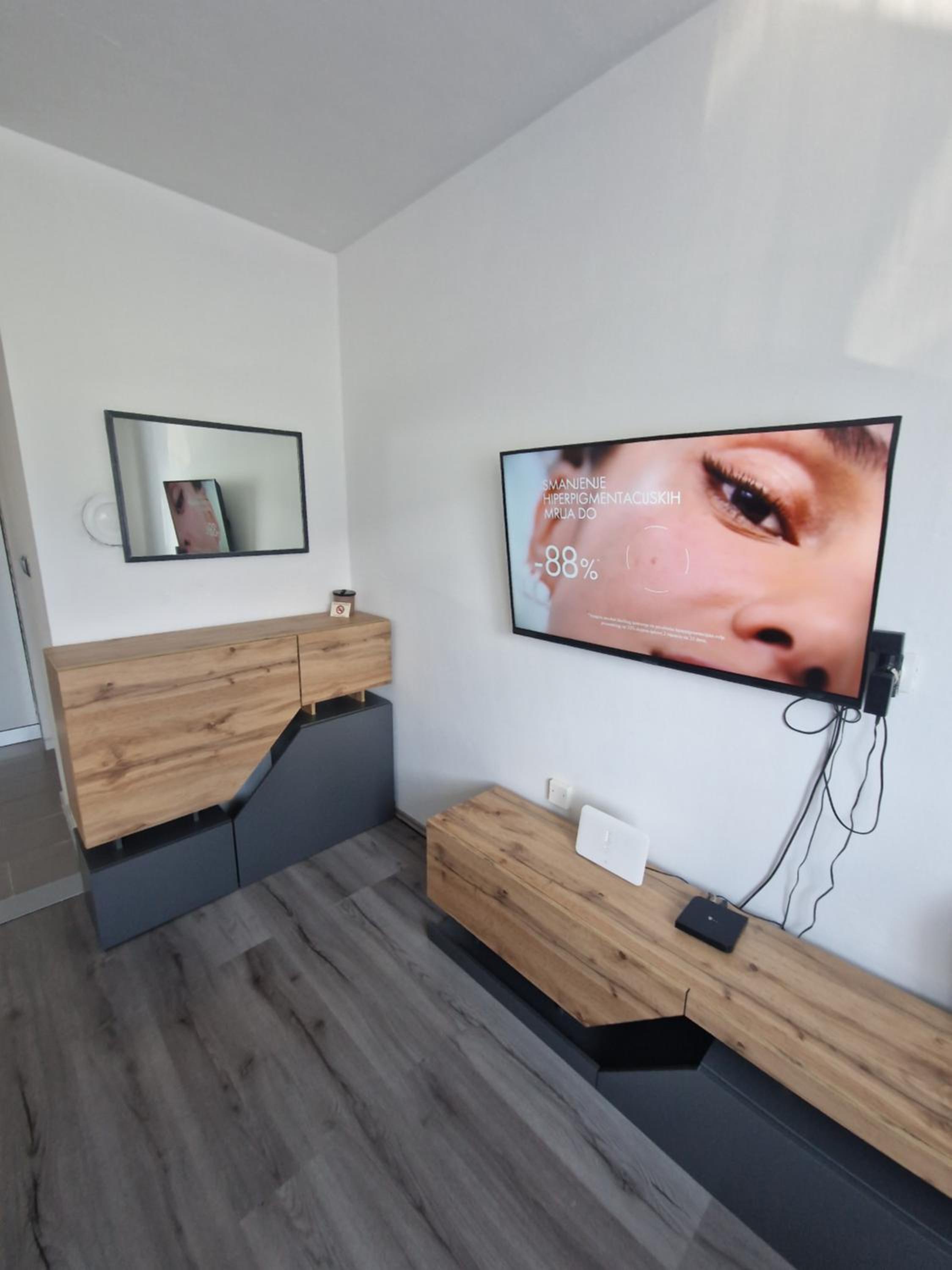 Two-Bedroom Apartment - Photo 5