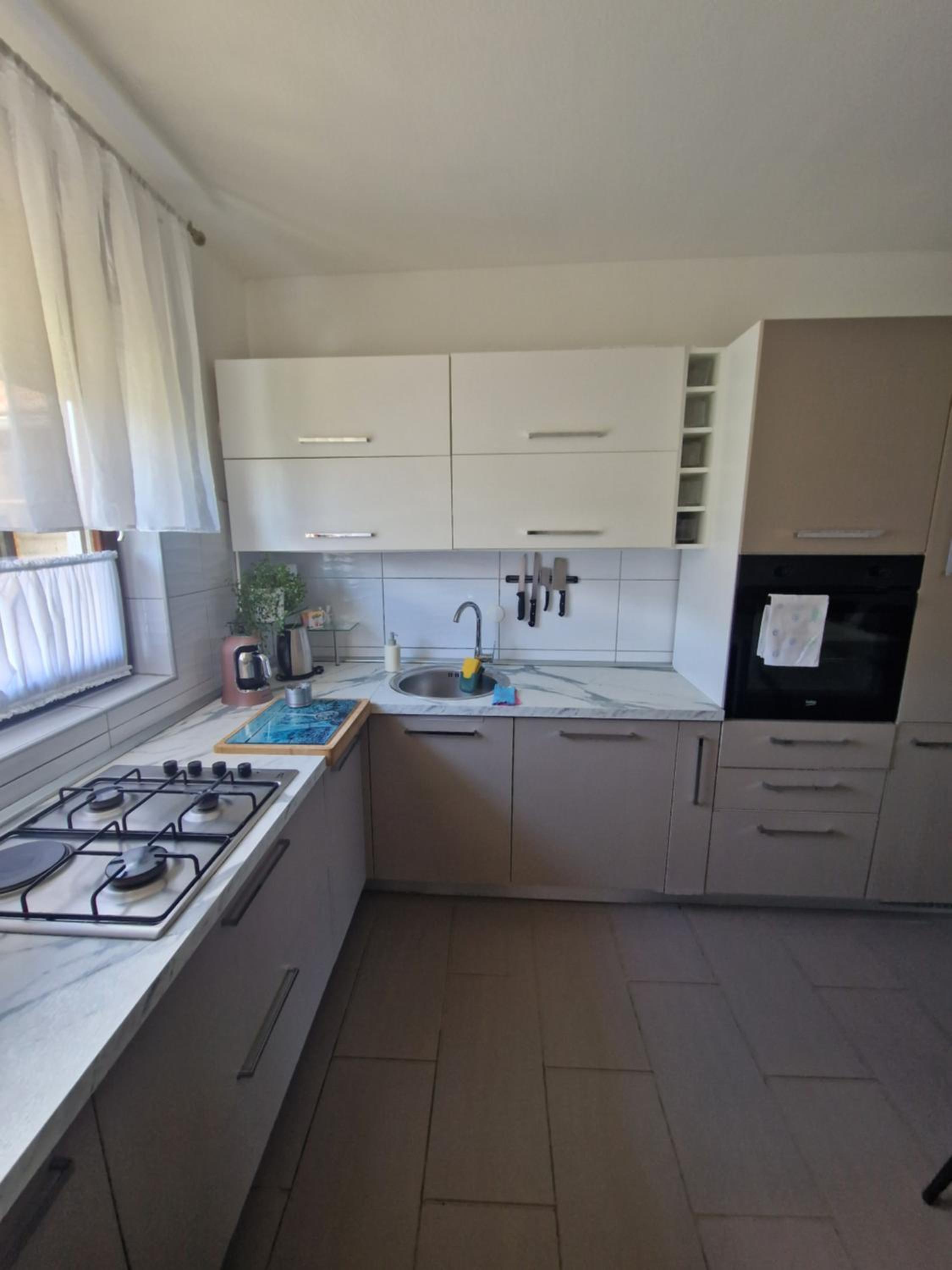 Two-Bedroom Apartment - Photo 7