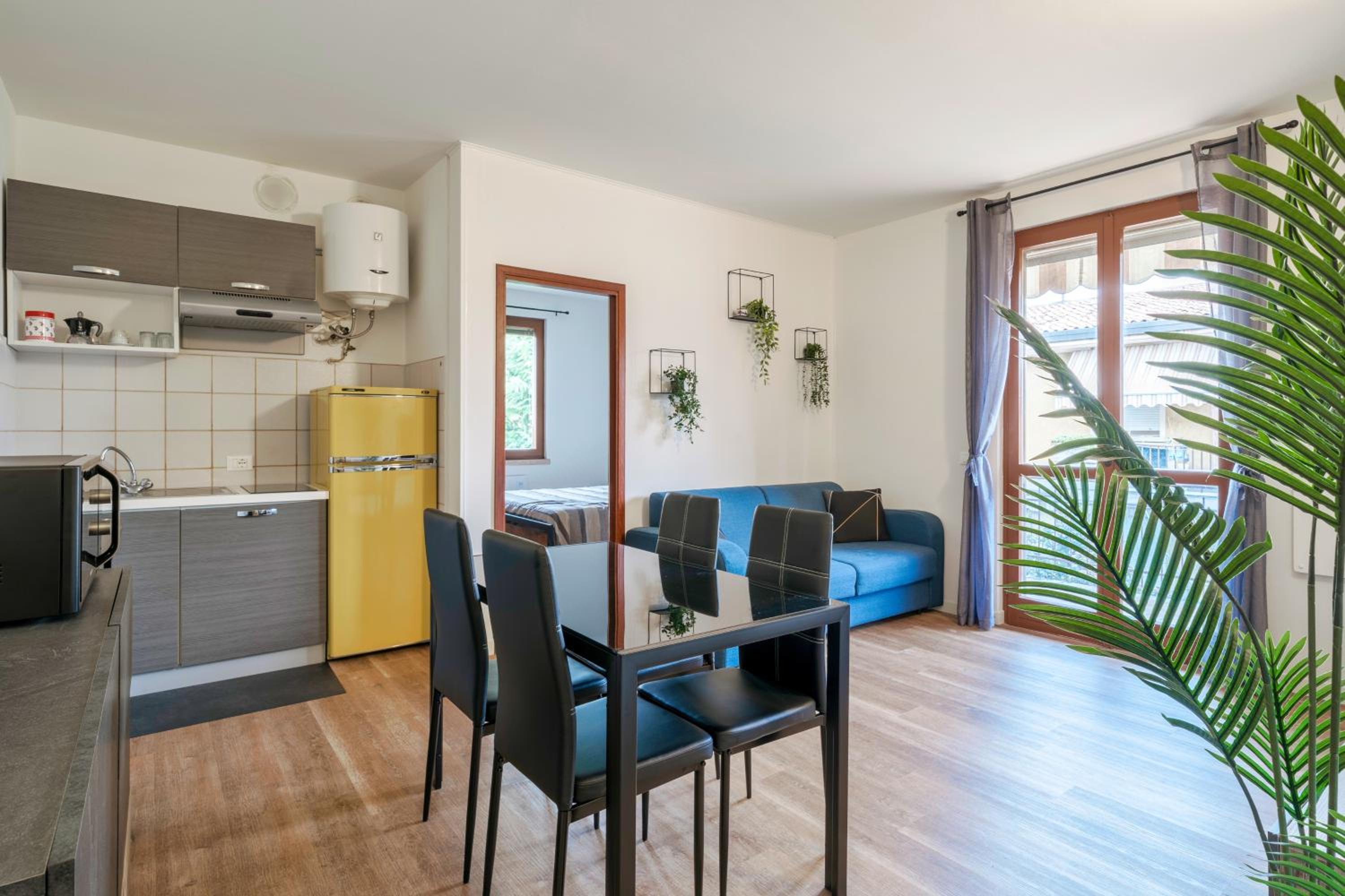 One-Bedroom Apartment