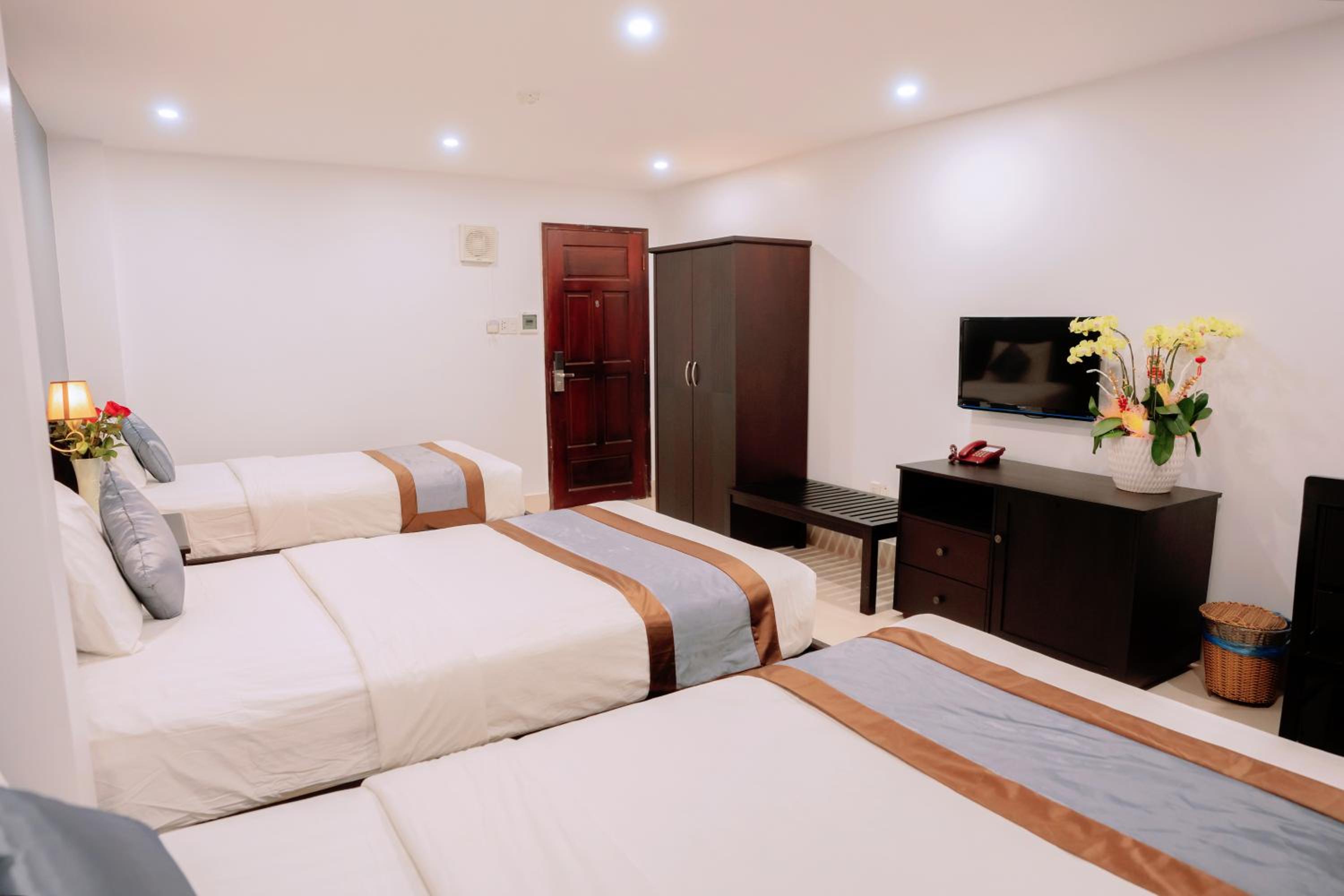 Standard Triple Room - Photo 5