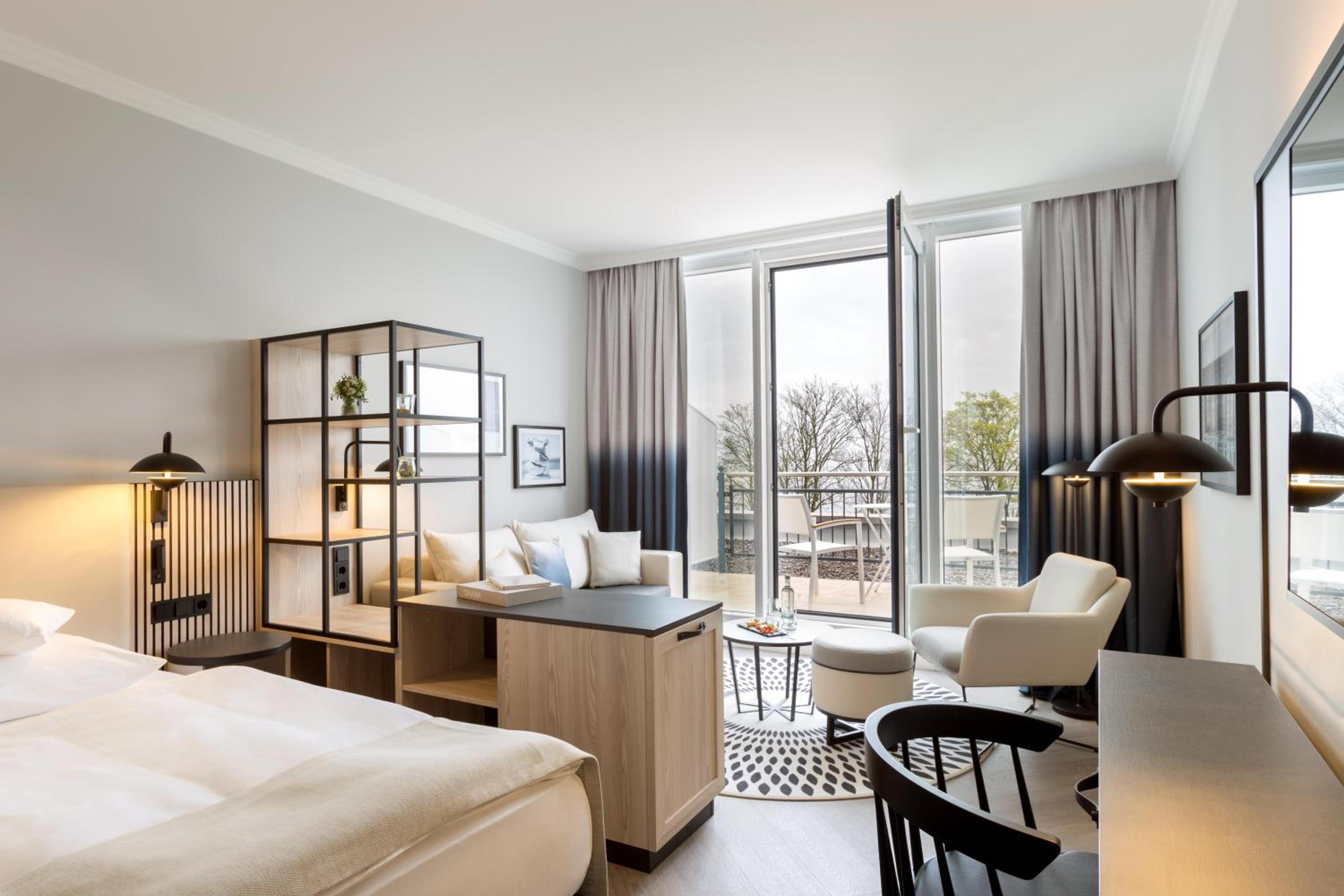 Renovated Deluxe Double Room with Rooftop Terrace and Sea View