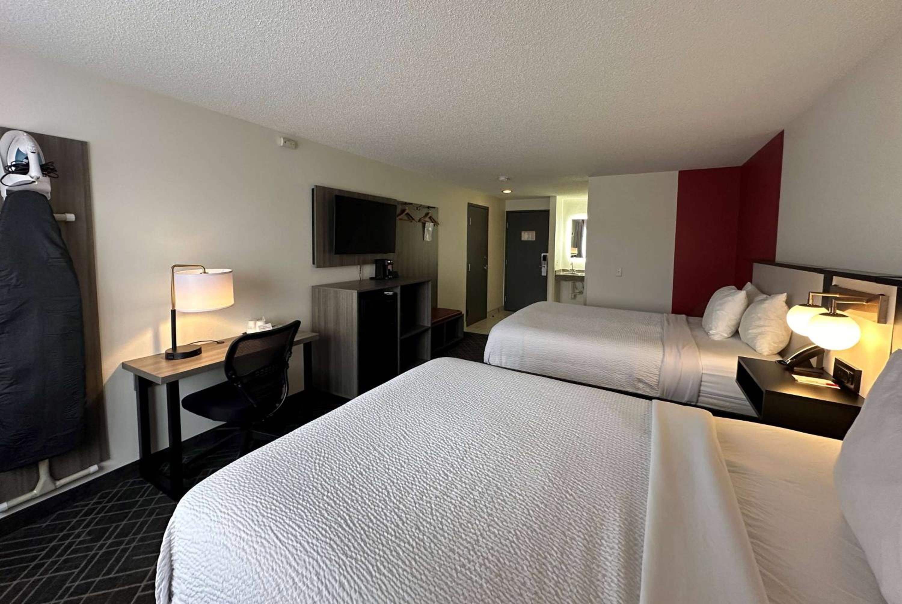 Queen Room with Two Queen Beds - Non-Smoking