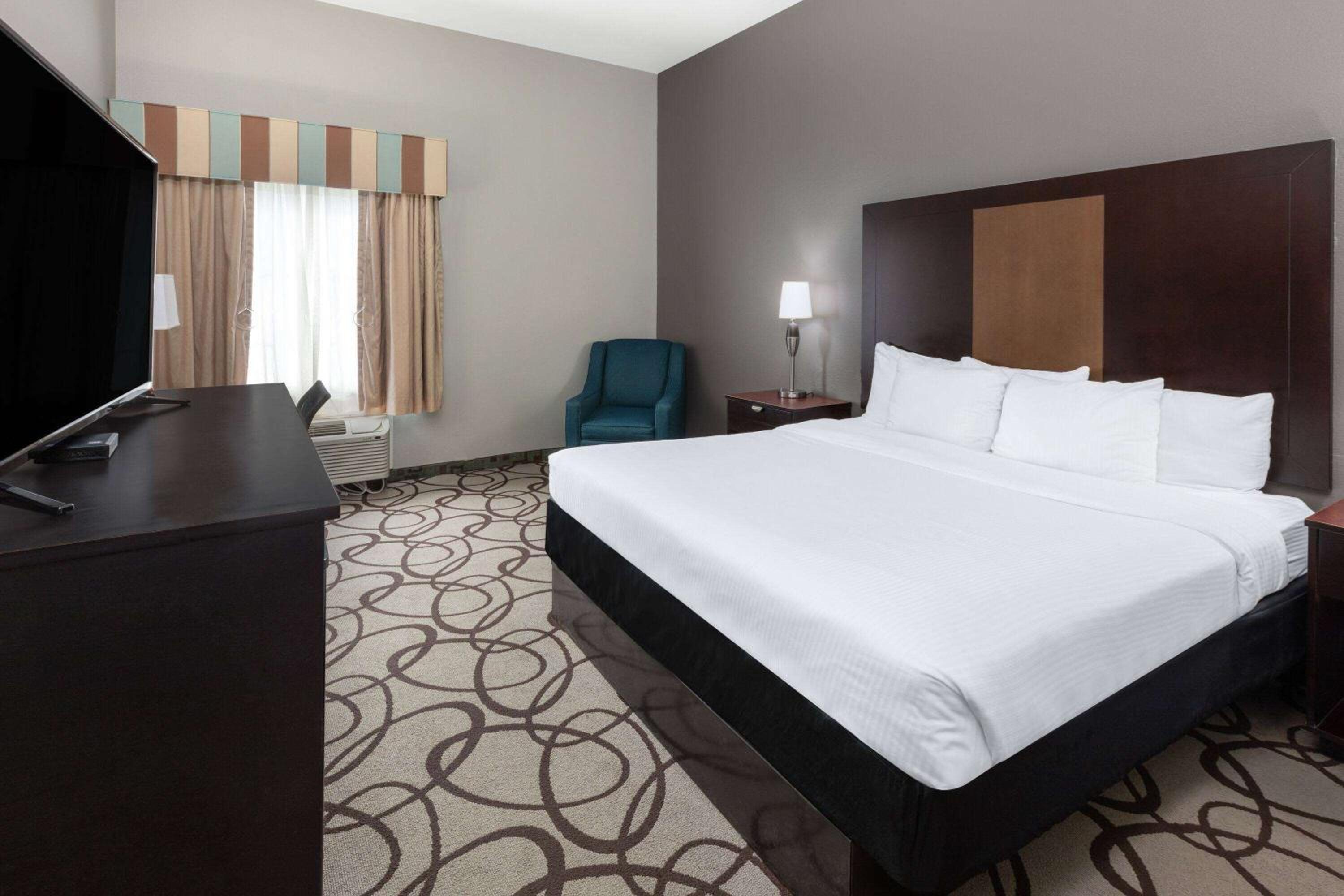 King Room - Mobility Access/Non-Smoking - Photo 3