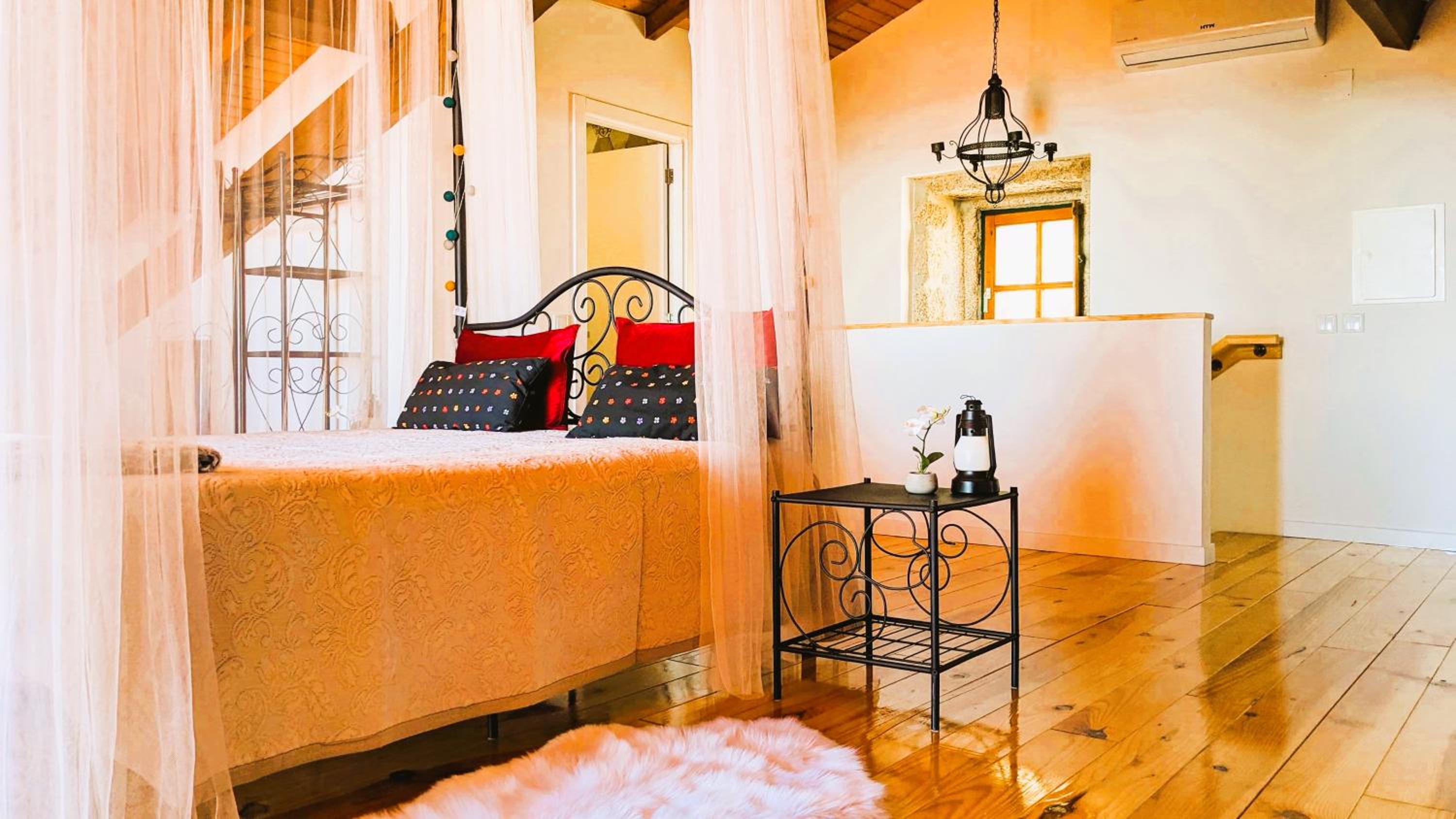 One-Bedroom House - Photo 22