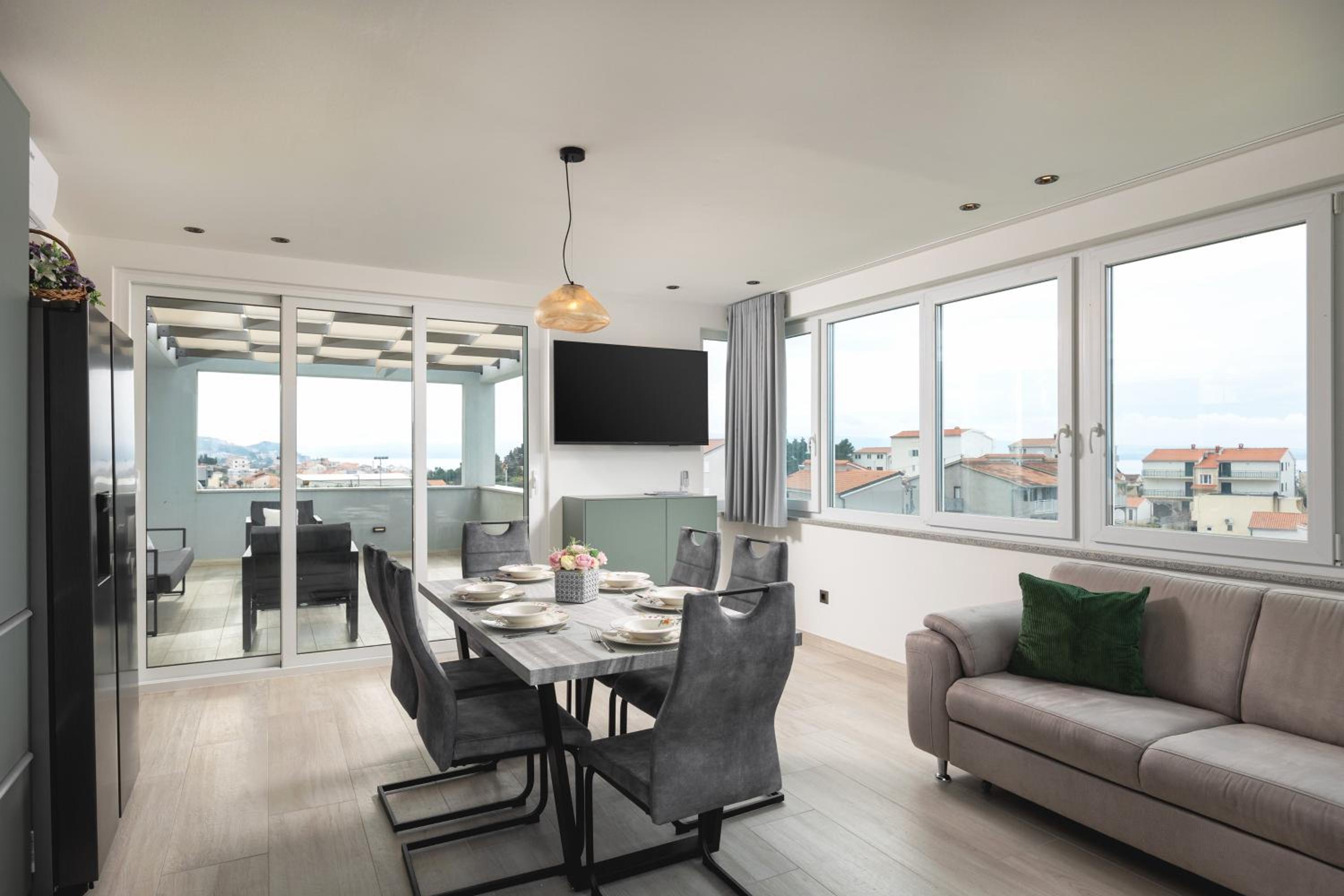 Penthouse Apartment photo 3