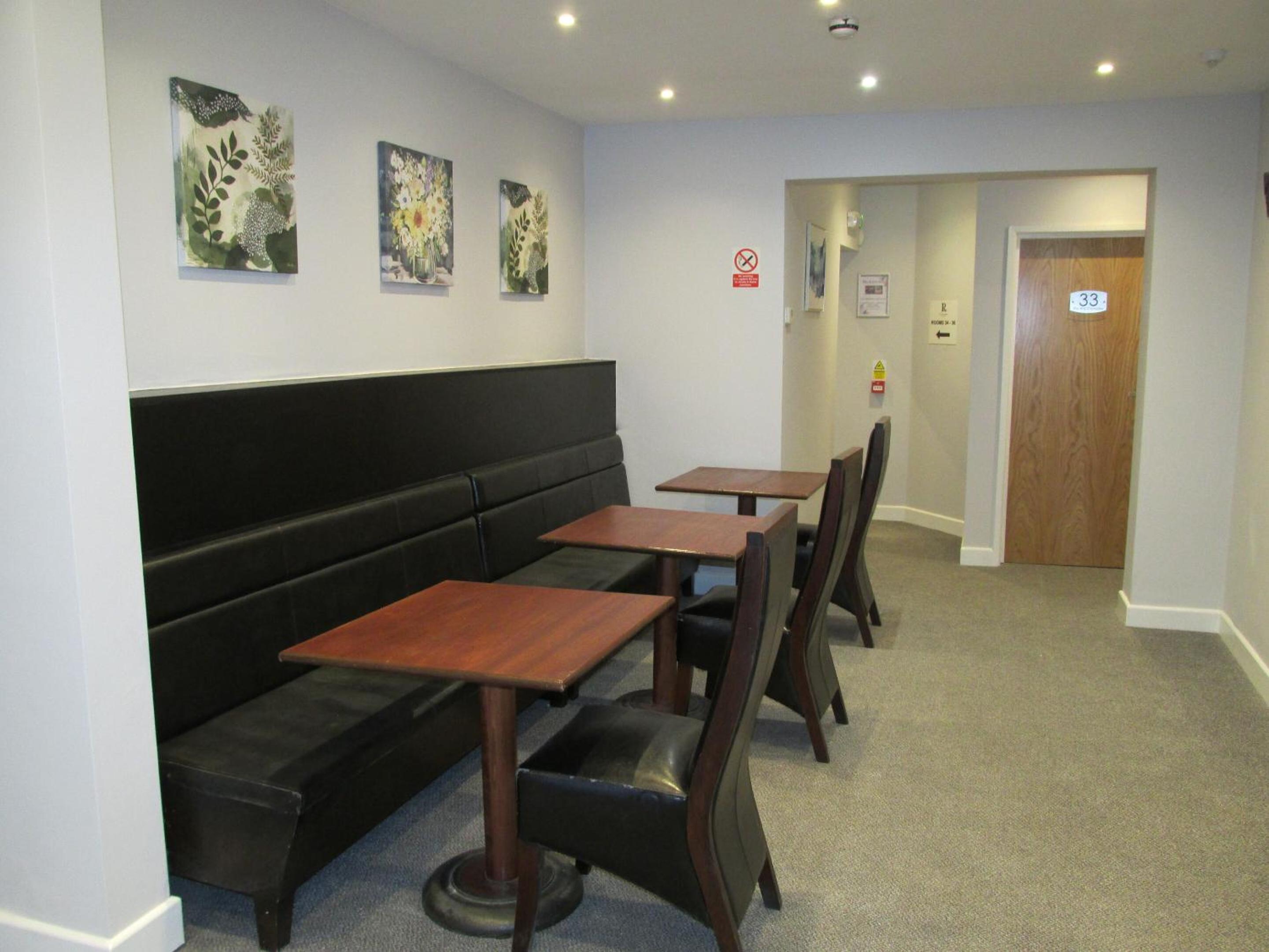 Superior King Room - Photo 1