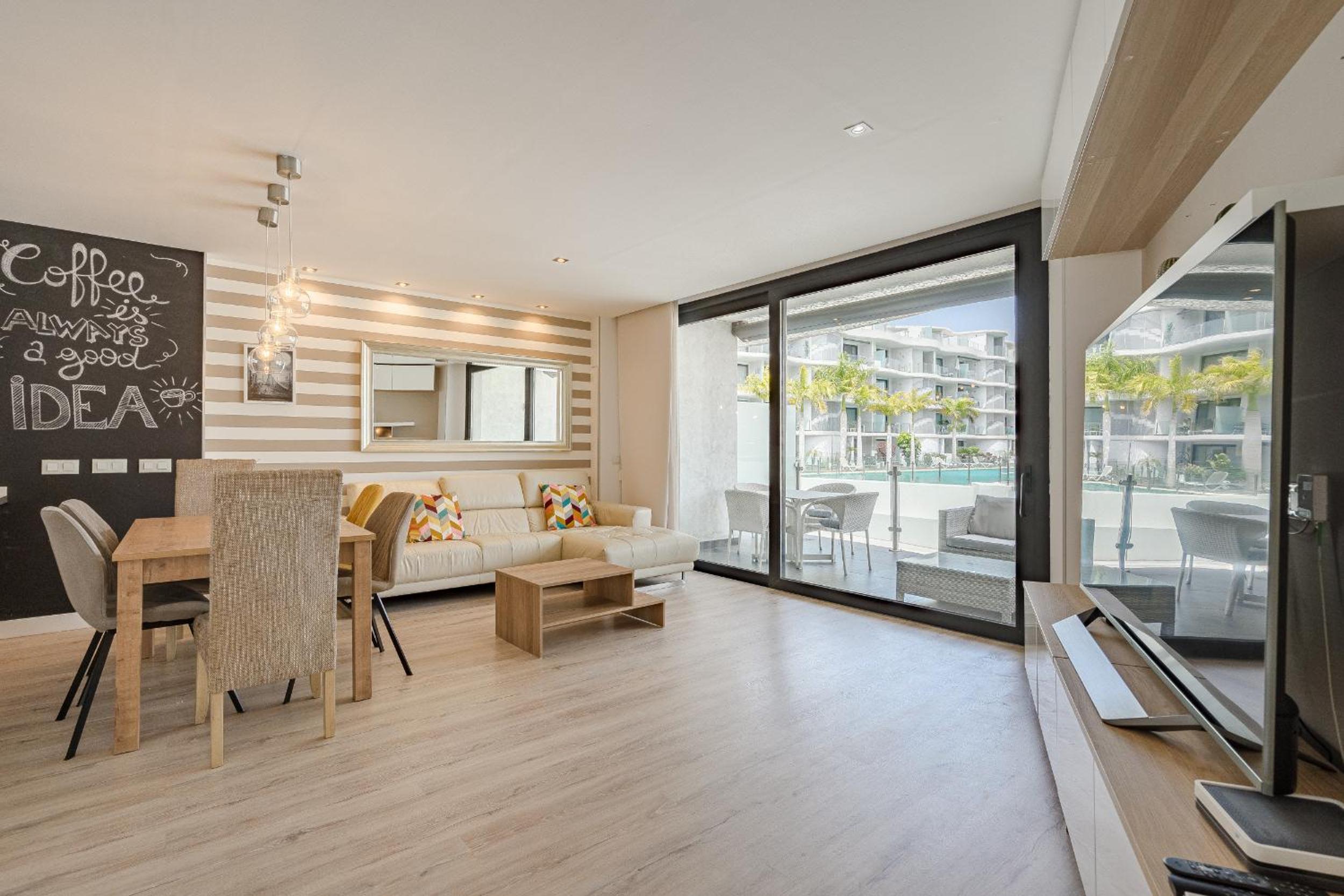 Apartamento con vista al jardín