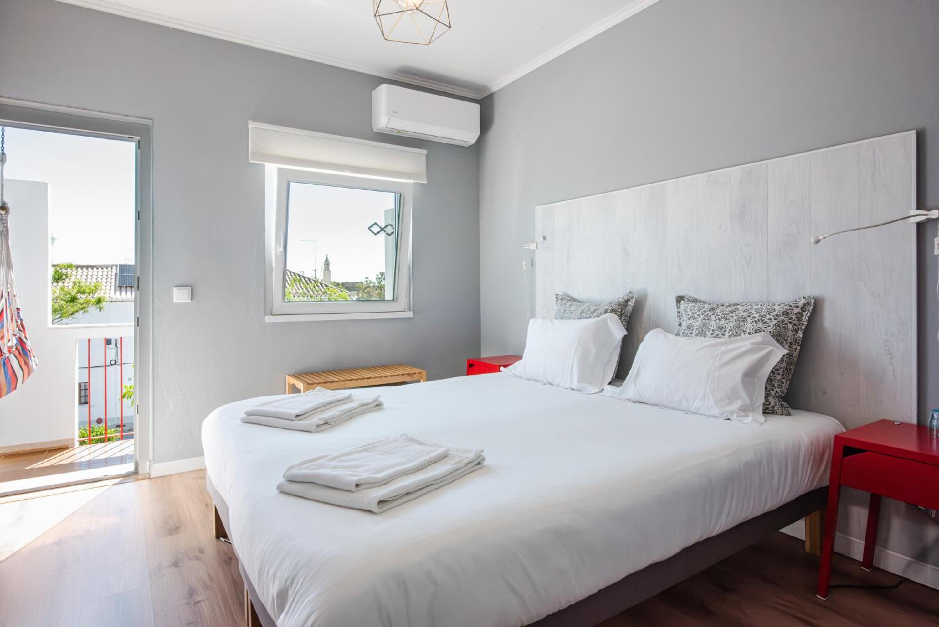Double or Twin Room with Balcony photo 2