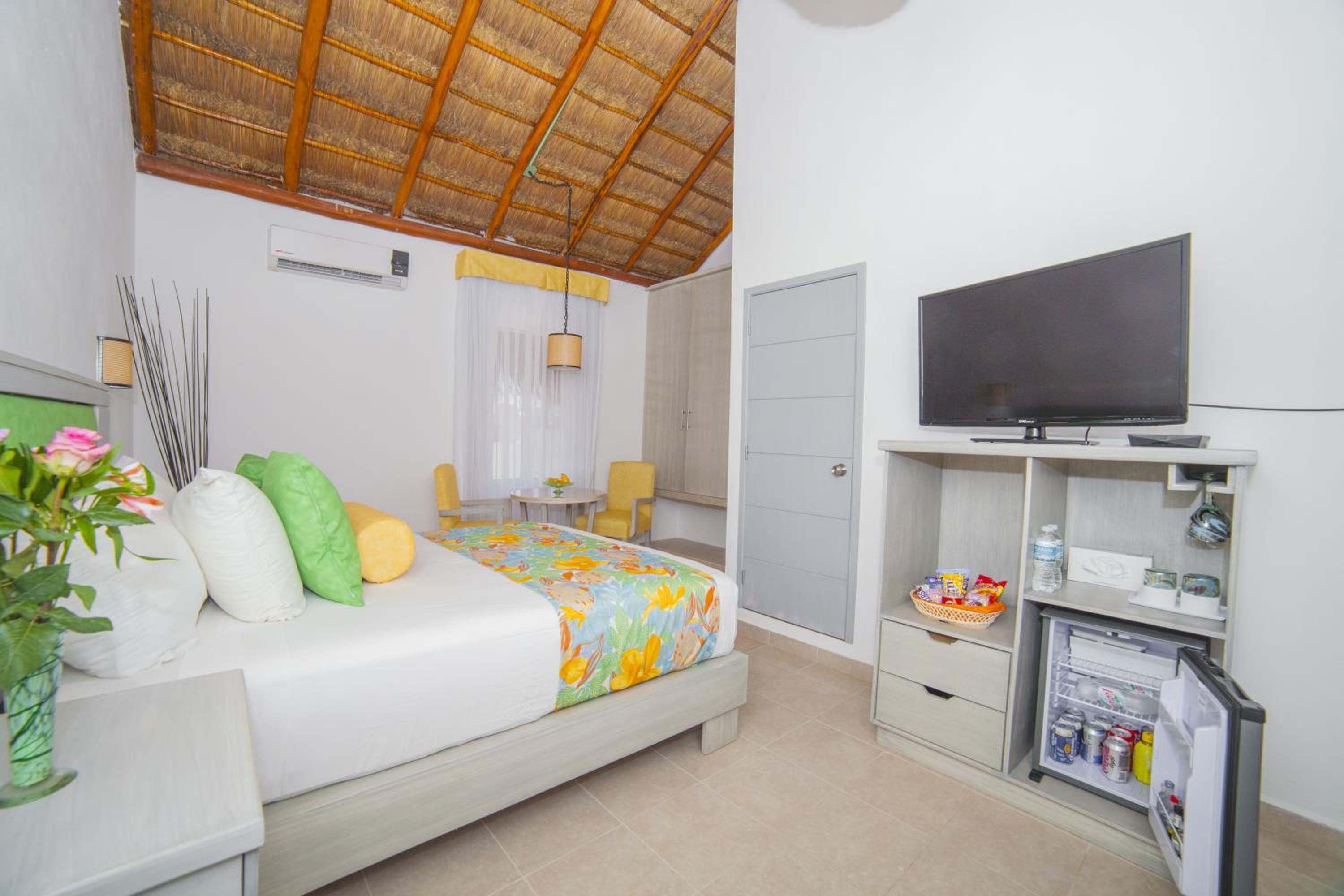 Superior King Room - Photo 3
