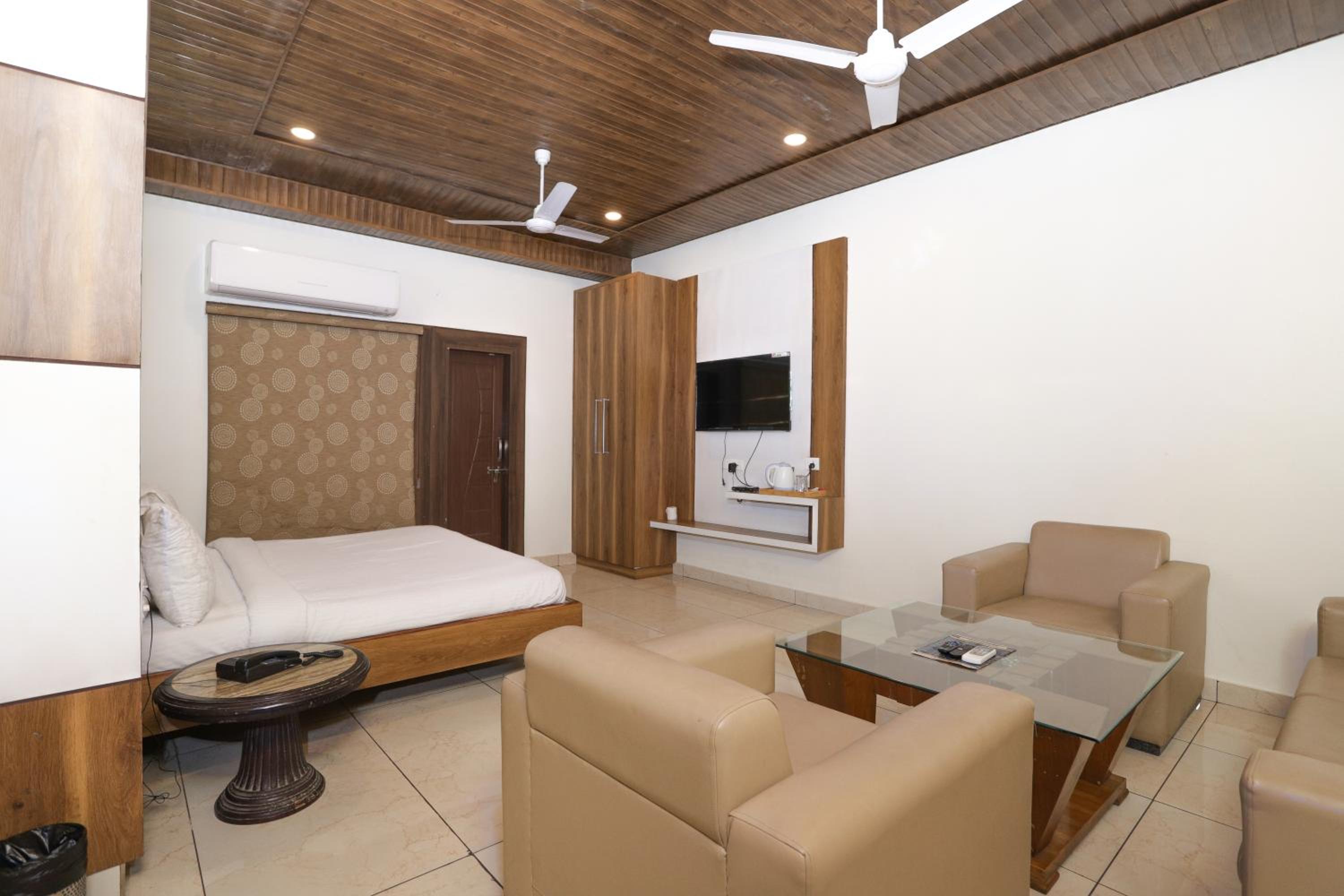 Executive Suite