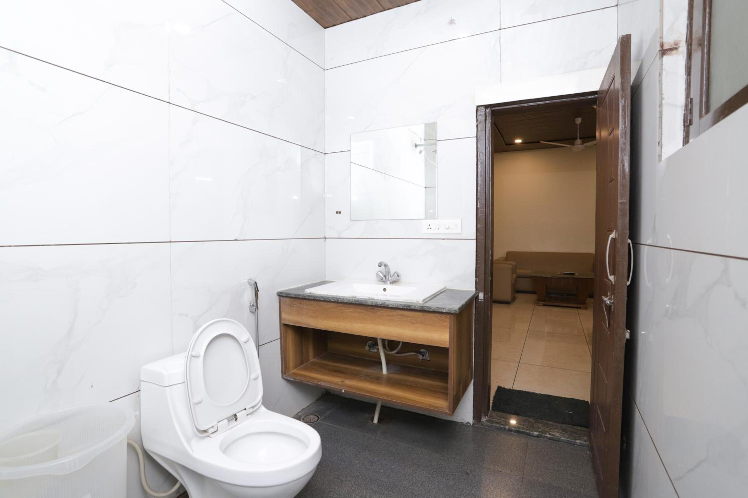 Deluxe Double Room photo 3