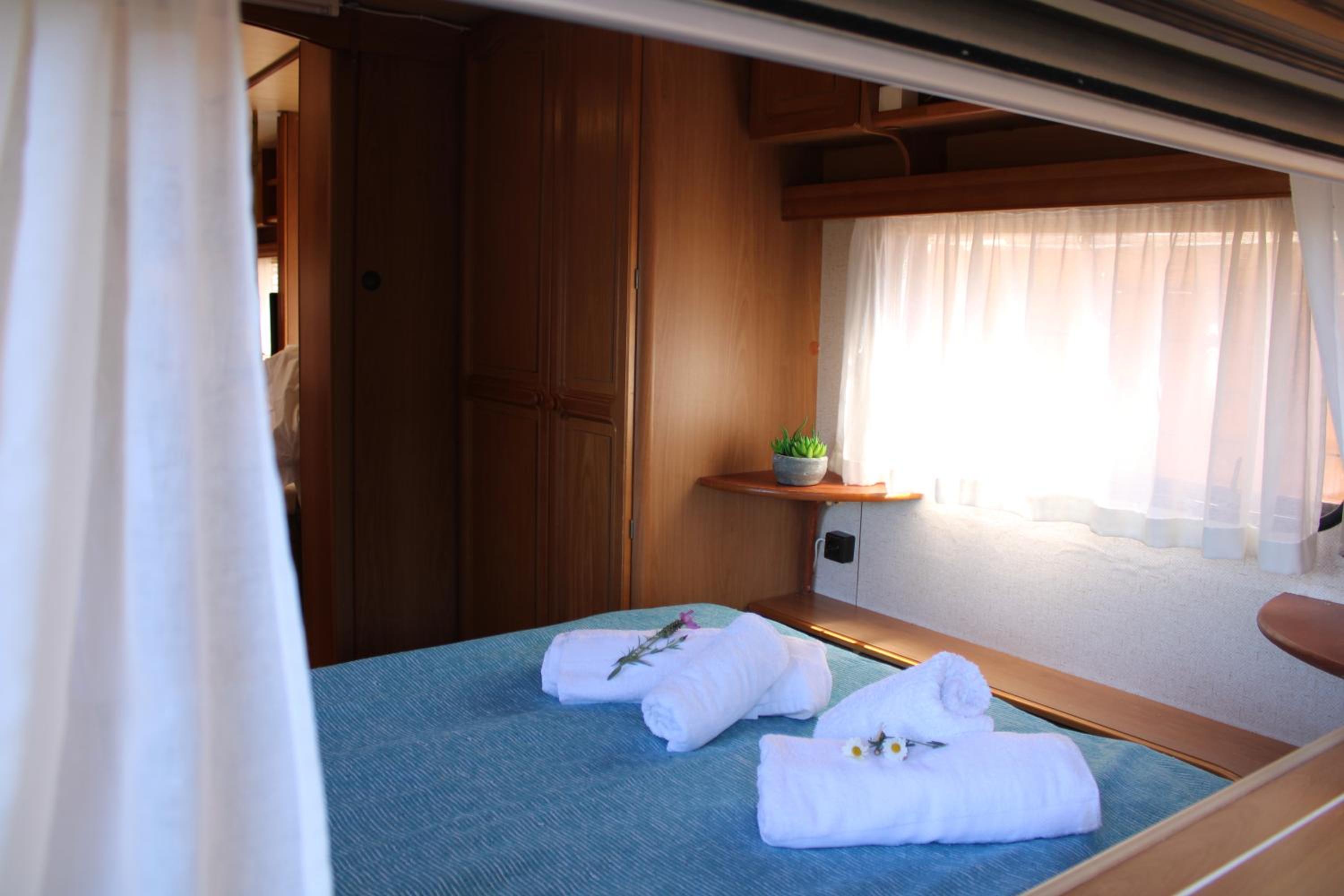 Mobile Home photo 3