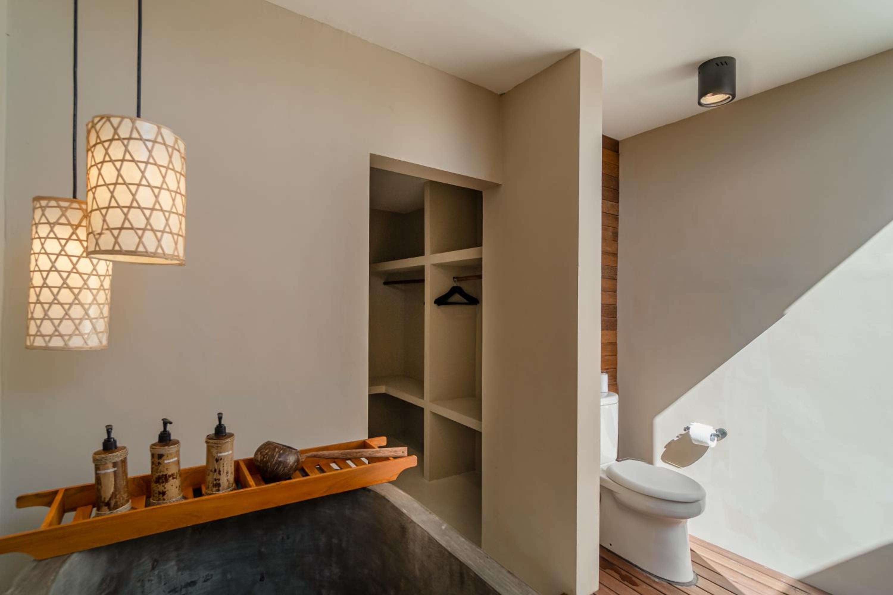 Deluxe Double Room with Bath photo 2