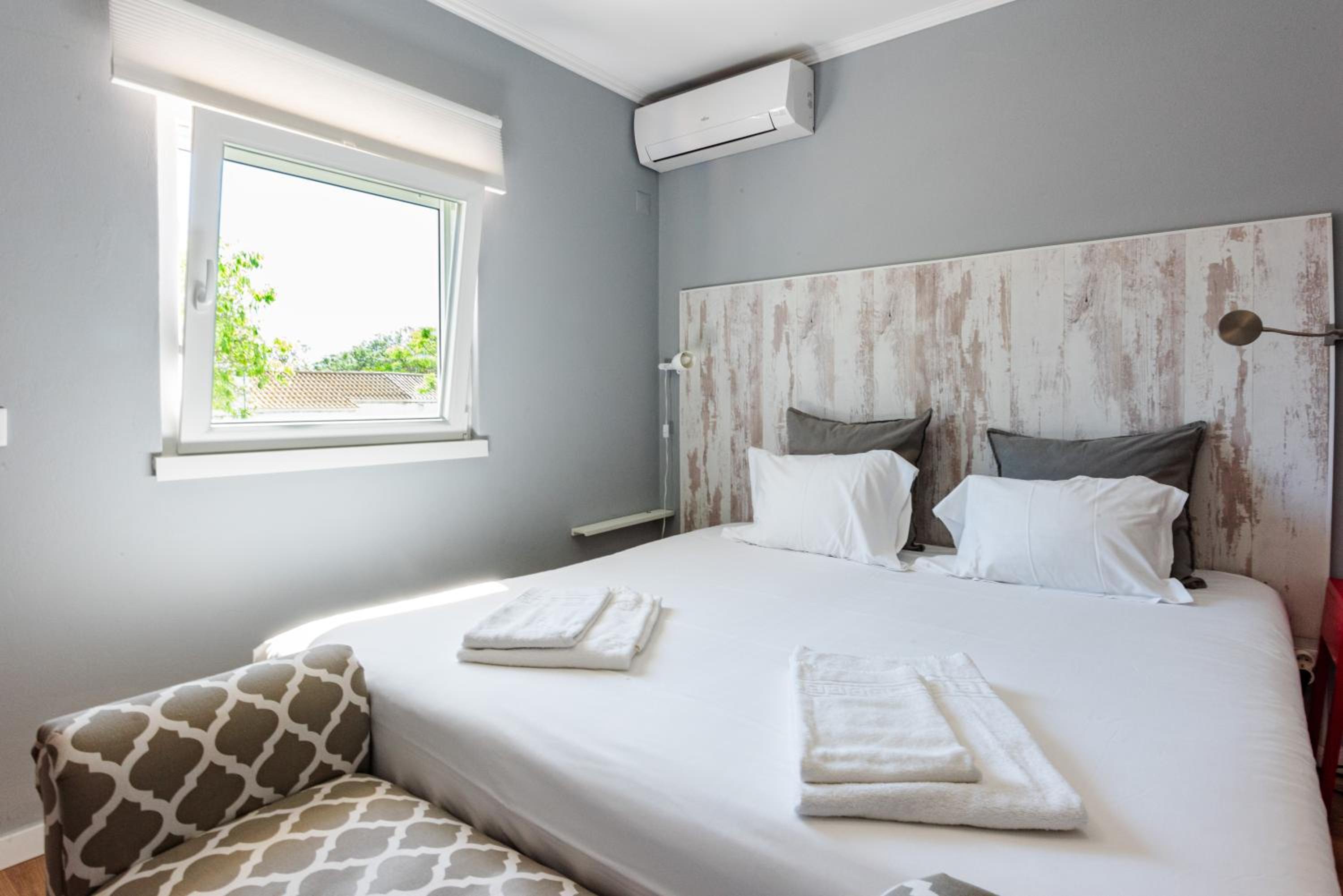 Standard Double or Twin Room photo 3