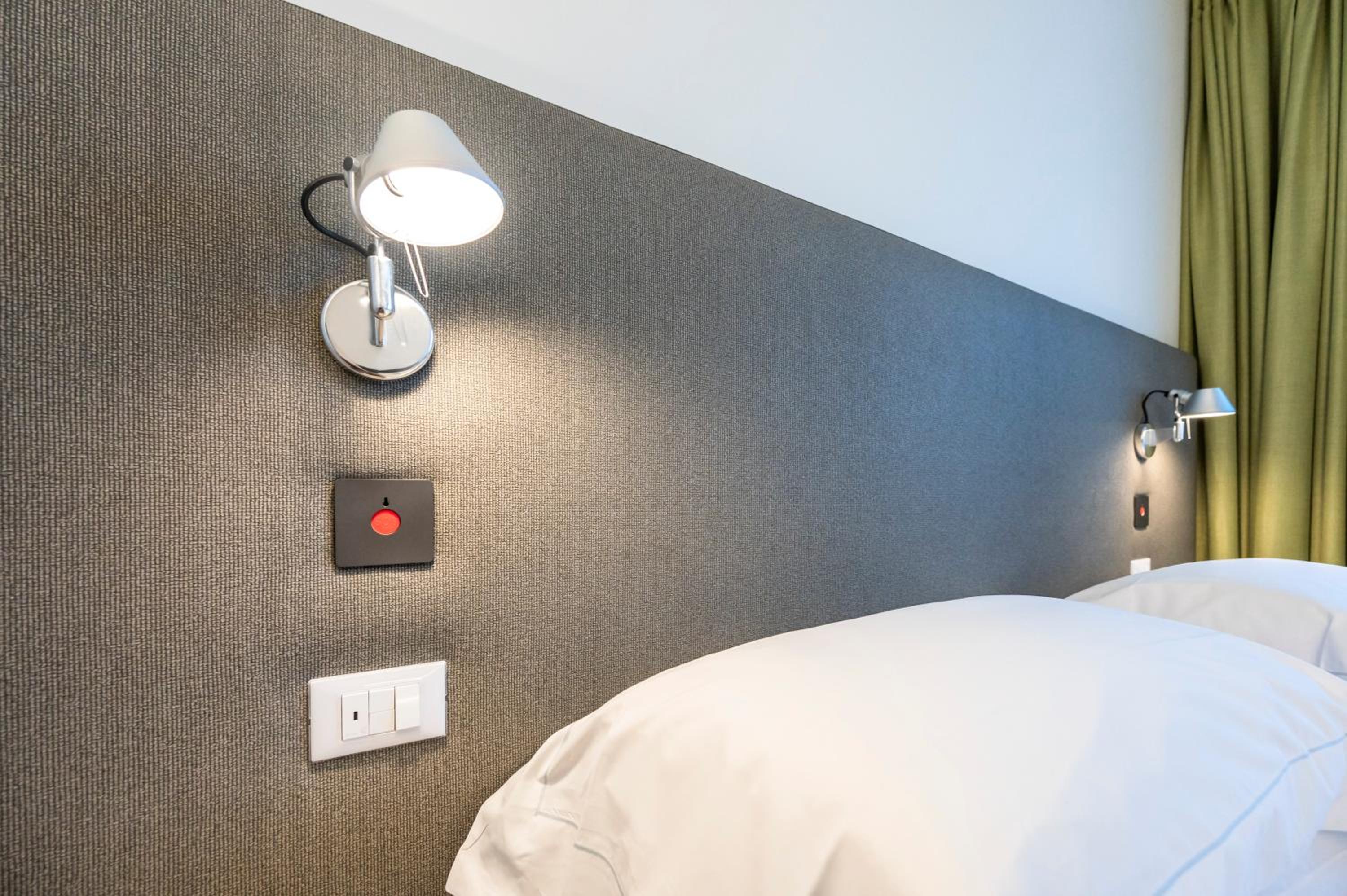 Double or Twin Room - Disability Access photo 1