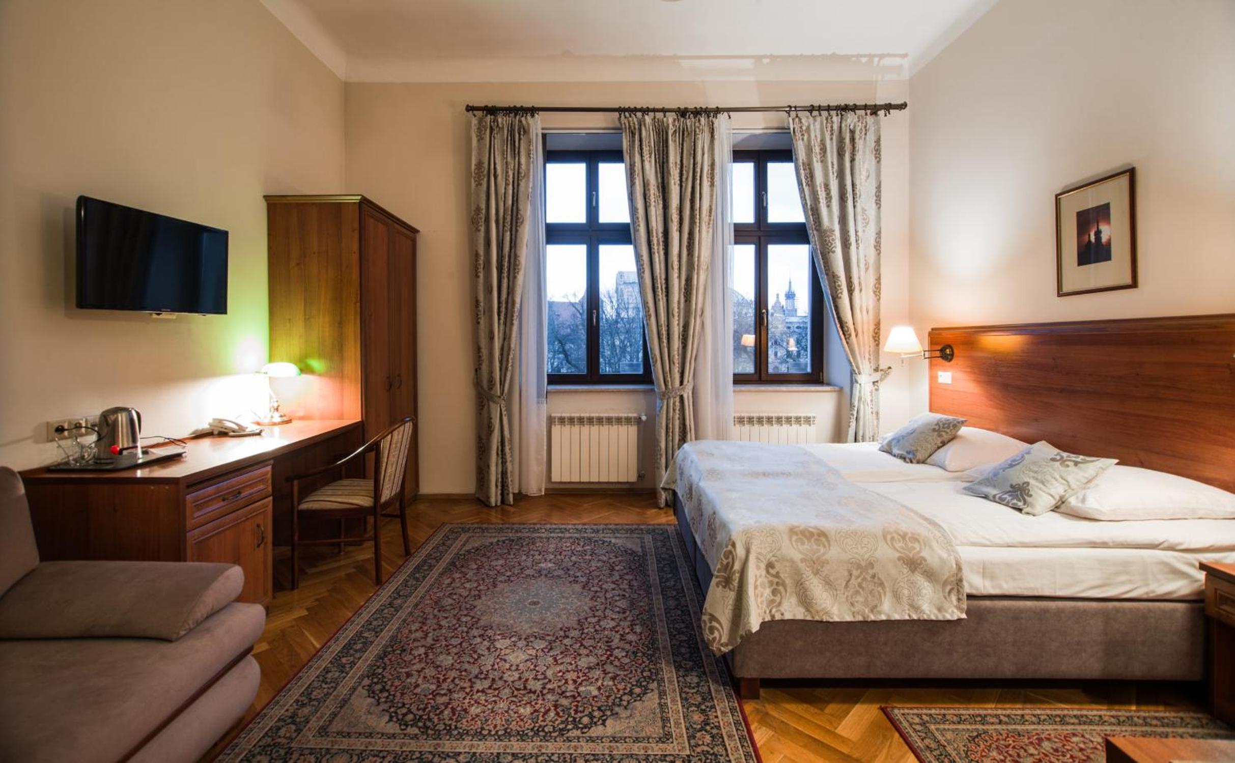 Standard Twin Room - Photo 5