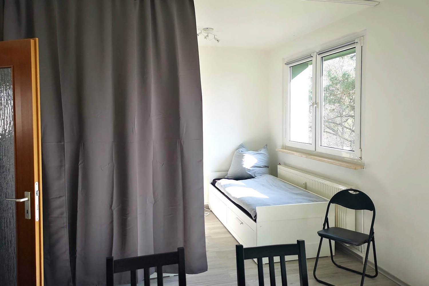 Apartment with Balcony photo 2